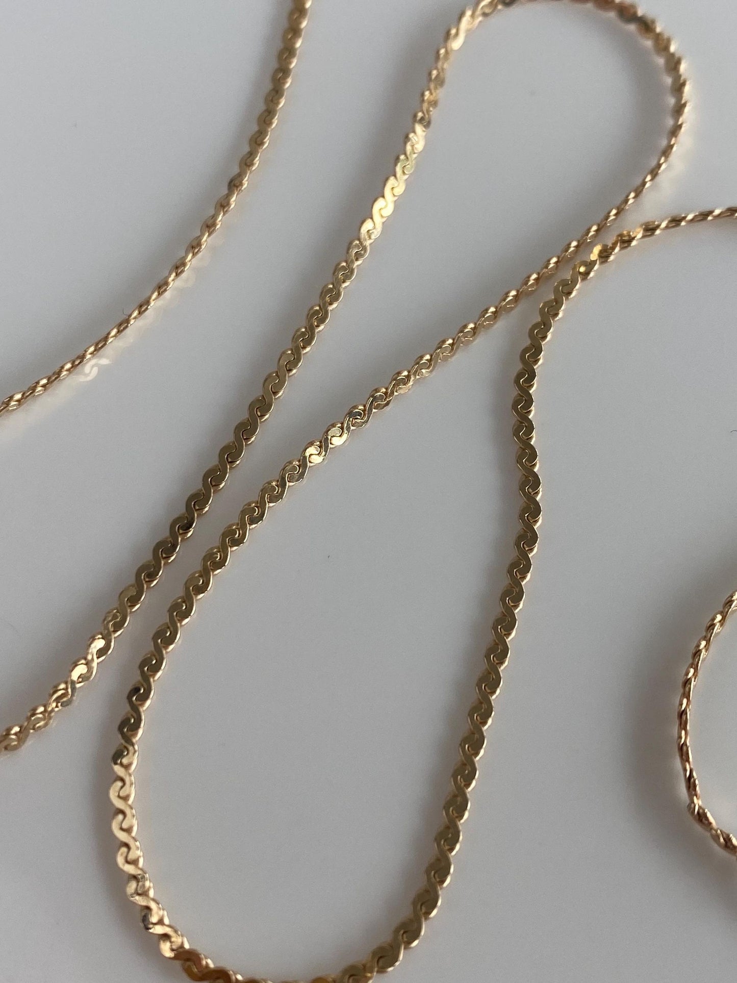 Vintage Solid 14k Yellow Gold Serpentine Chain Necklace - 15.25 inches