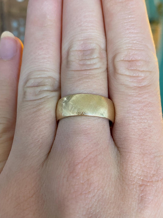 Vintage Solid 14k Yellow Gold Crosshatch Ring Band - Size 8.5