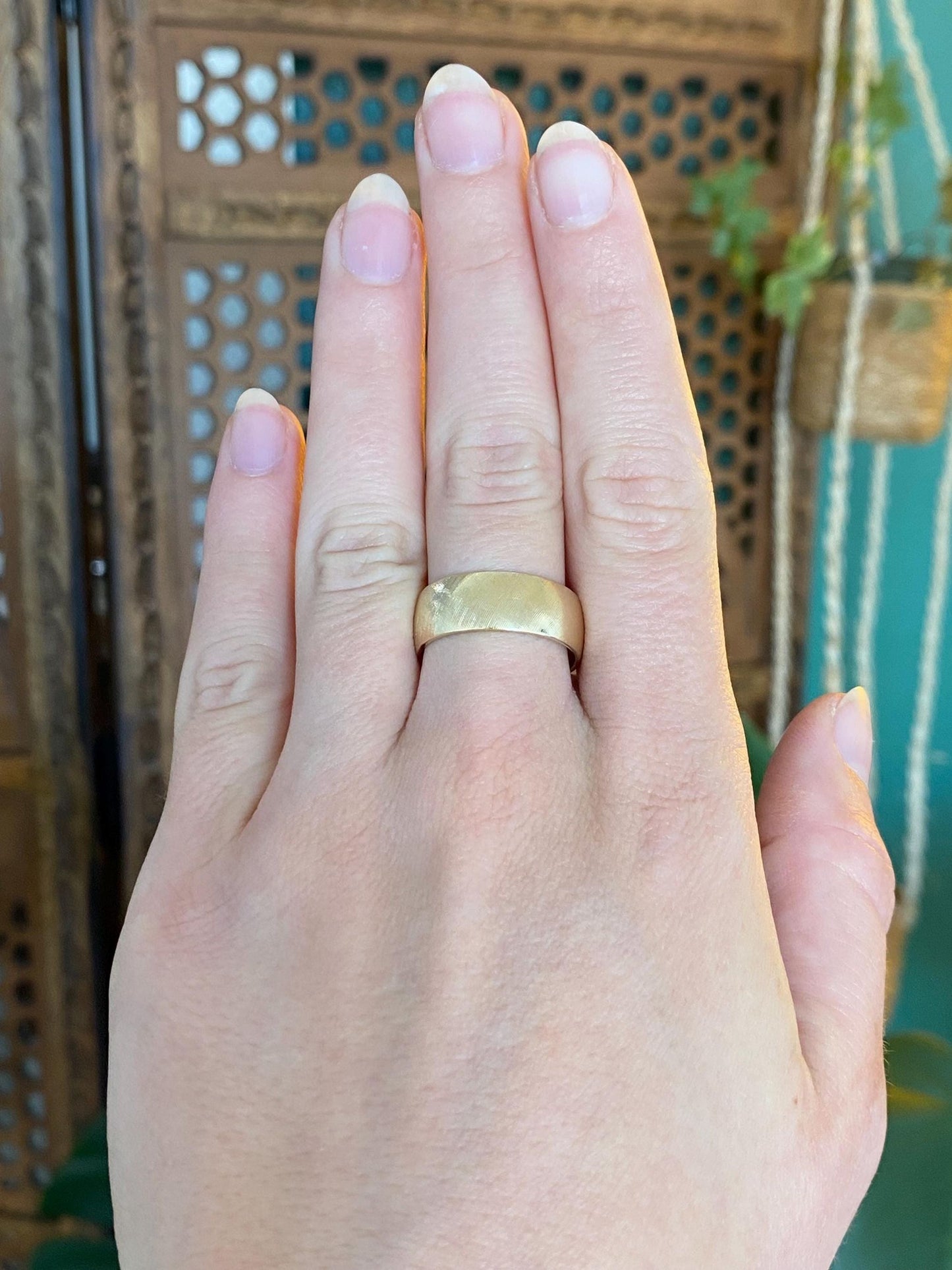 Vintage Solid 14k Yellow Gold Crosshatch Ring Band - Size 8.5