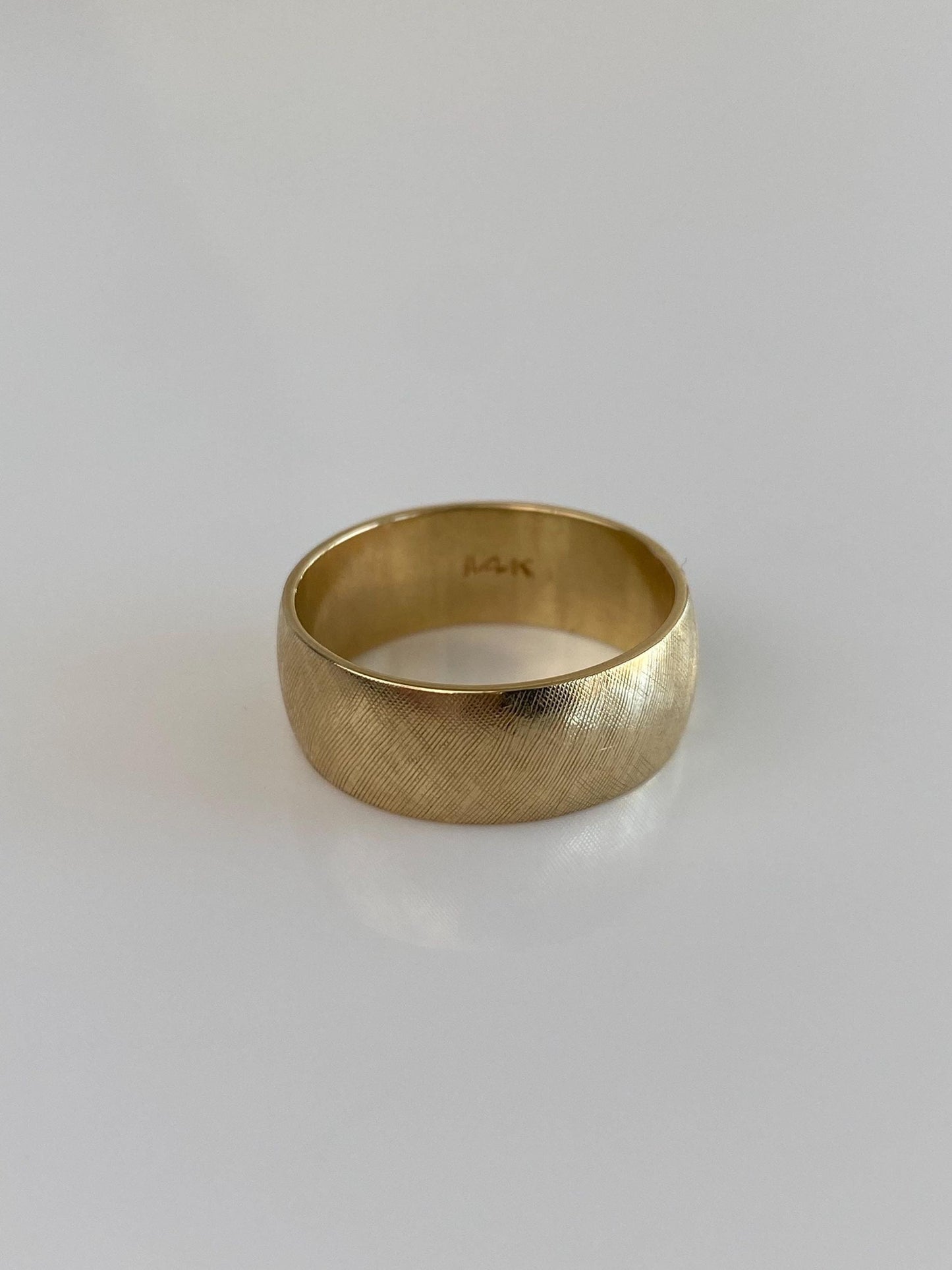 Vintage Solid 14k Yellow Gold Crosshatch Ring Band - Size 8.5