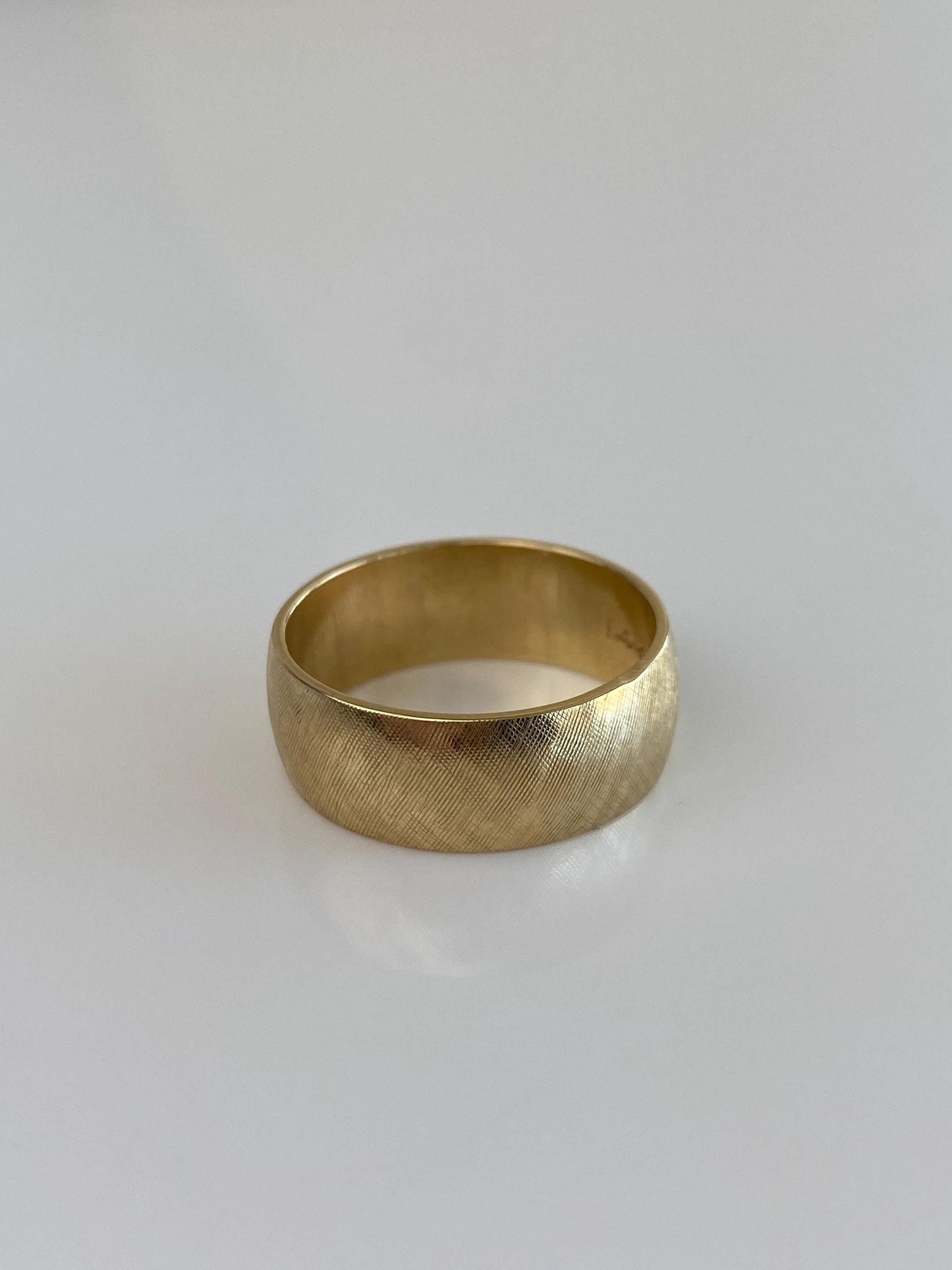 Vintage Solid 14k Yellow Gold Crosshatch Ring Band - Size 8.5