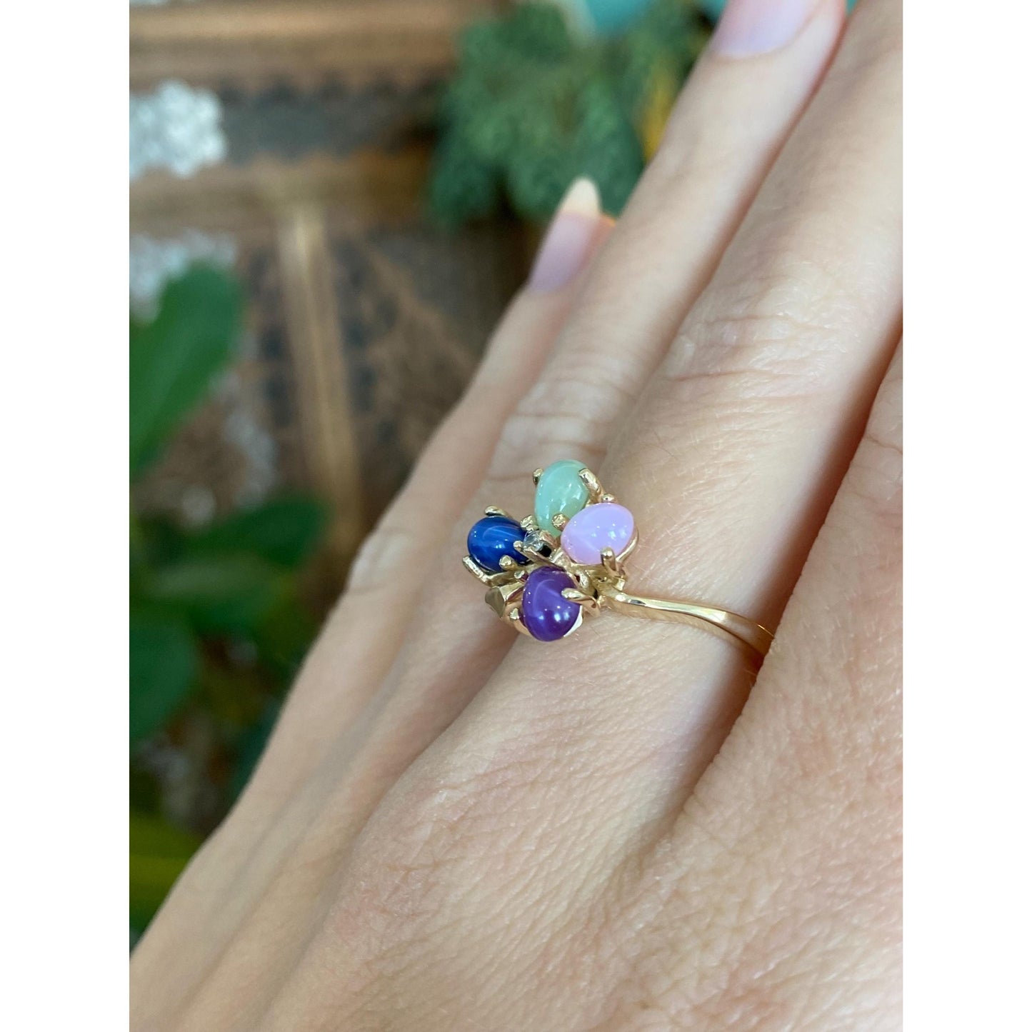 Vintage Solid 10k Yellow Gold Diamond Blue, Green & Pink Star Sapphire Clover Ring - Size 5.75
