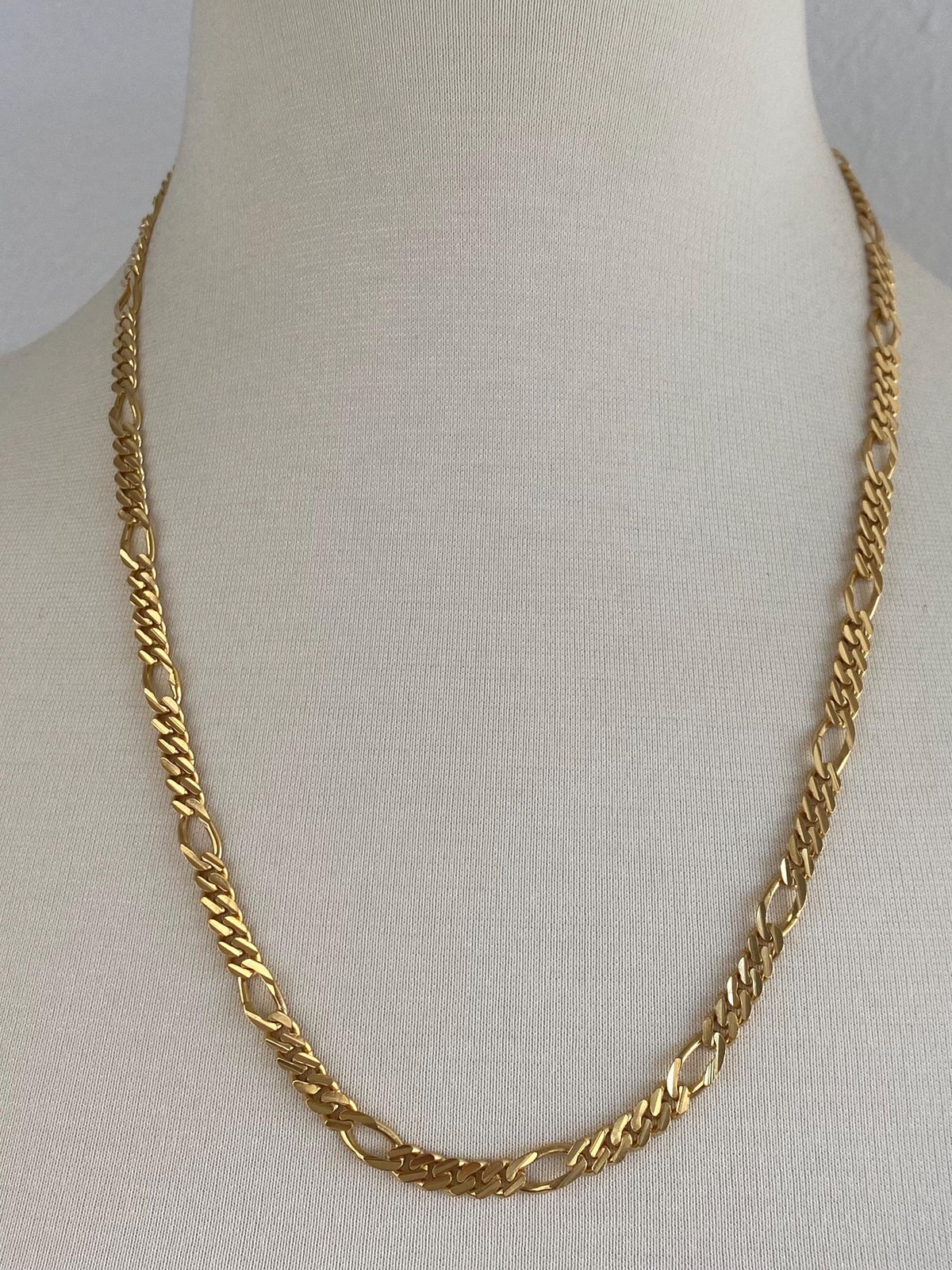 Vintage Solid 22k Yellow Gold Figaro Style Chain Necklace - 23.5 inches