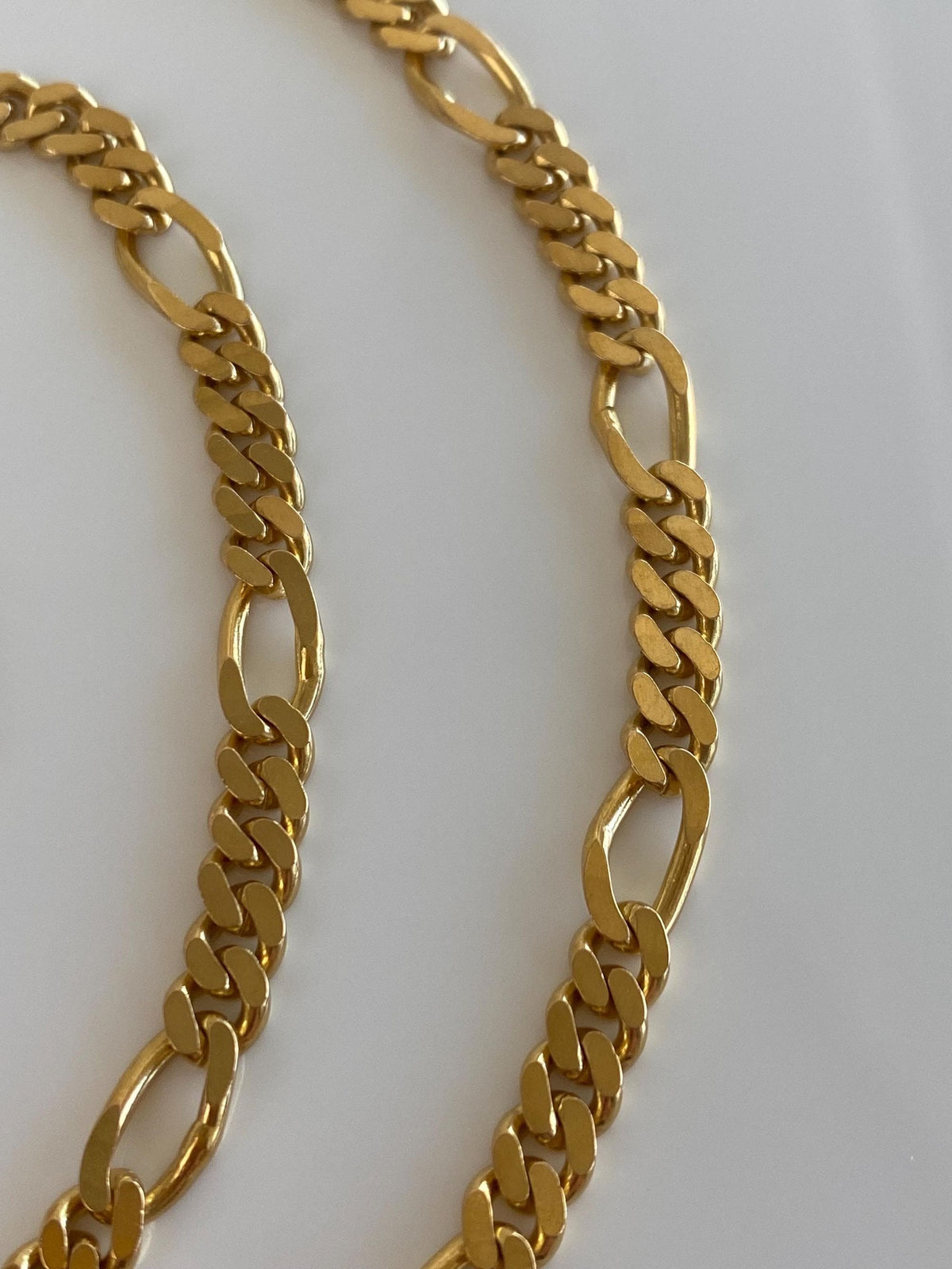 Vintage Solid 22k Yellow Gold Figaro Style Chain Necklace - 23.5 inches