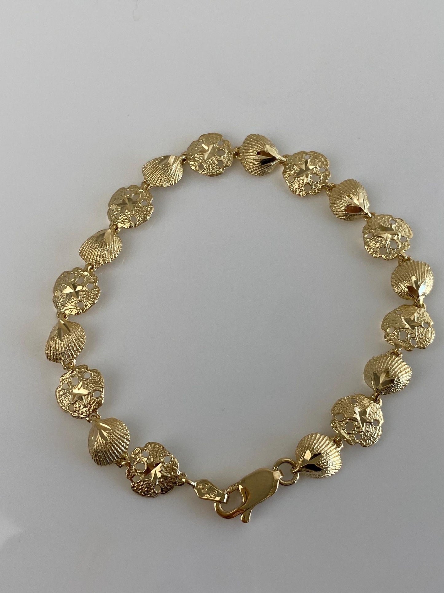 Vintage Solid 14k Yellow Gold Sand Dollar Star Fish Link Bracelet - 7 inches