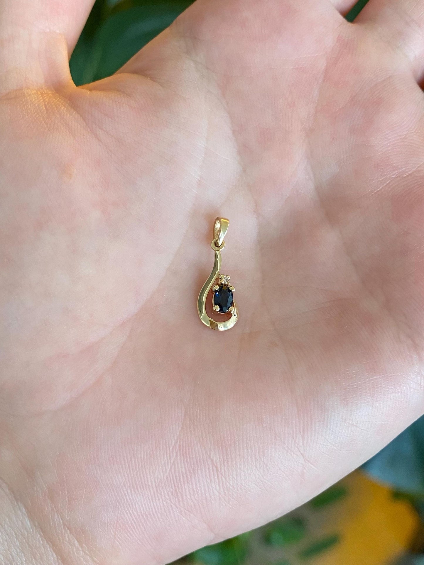 Vintage Solid 14k Yellow Gold Diamond Blue Sapphire Charm