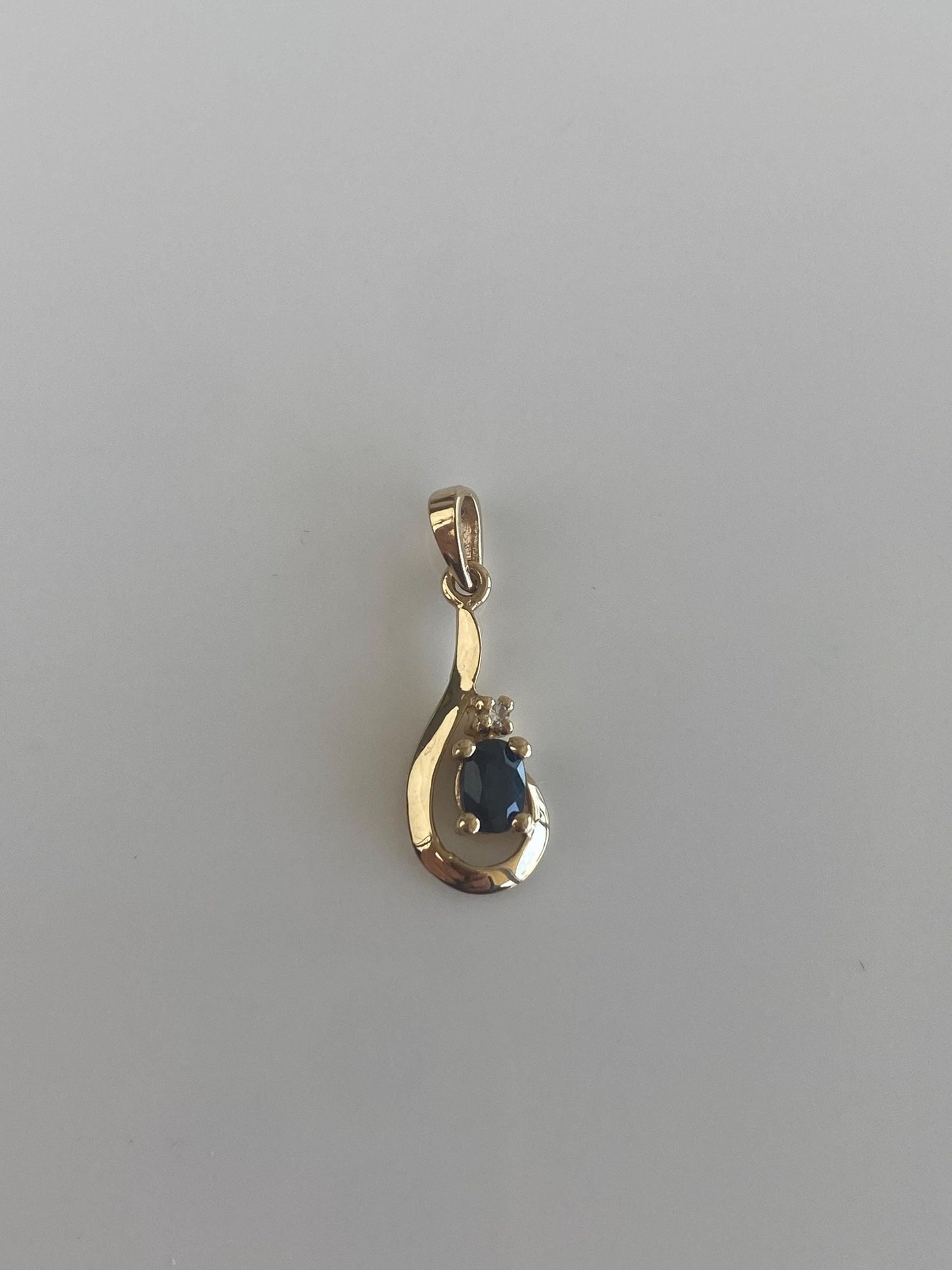 Vintage Solid 14k Yellow Gold Diamond Blue Sapphire Charm