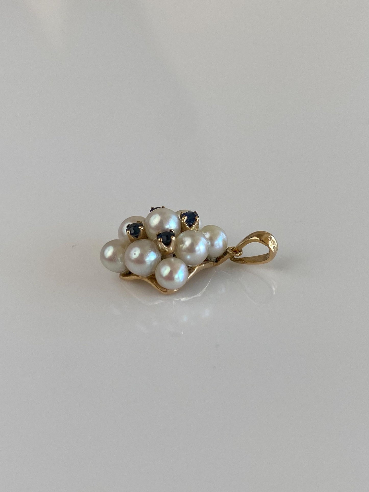Vintage Solid 14k Yellow Gold Blue Spinel Pearls Charm
