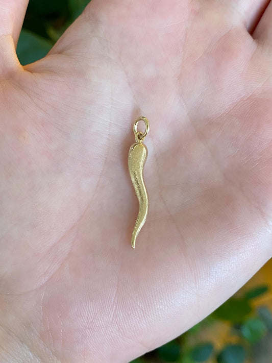 Vintage 14k Yellow Gold Textured Italian Horn Charm