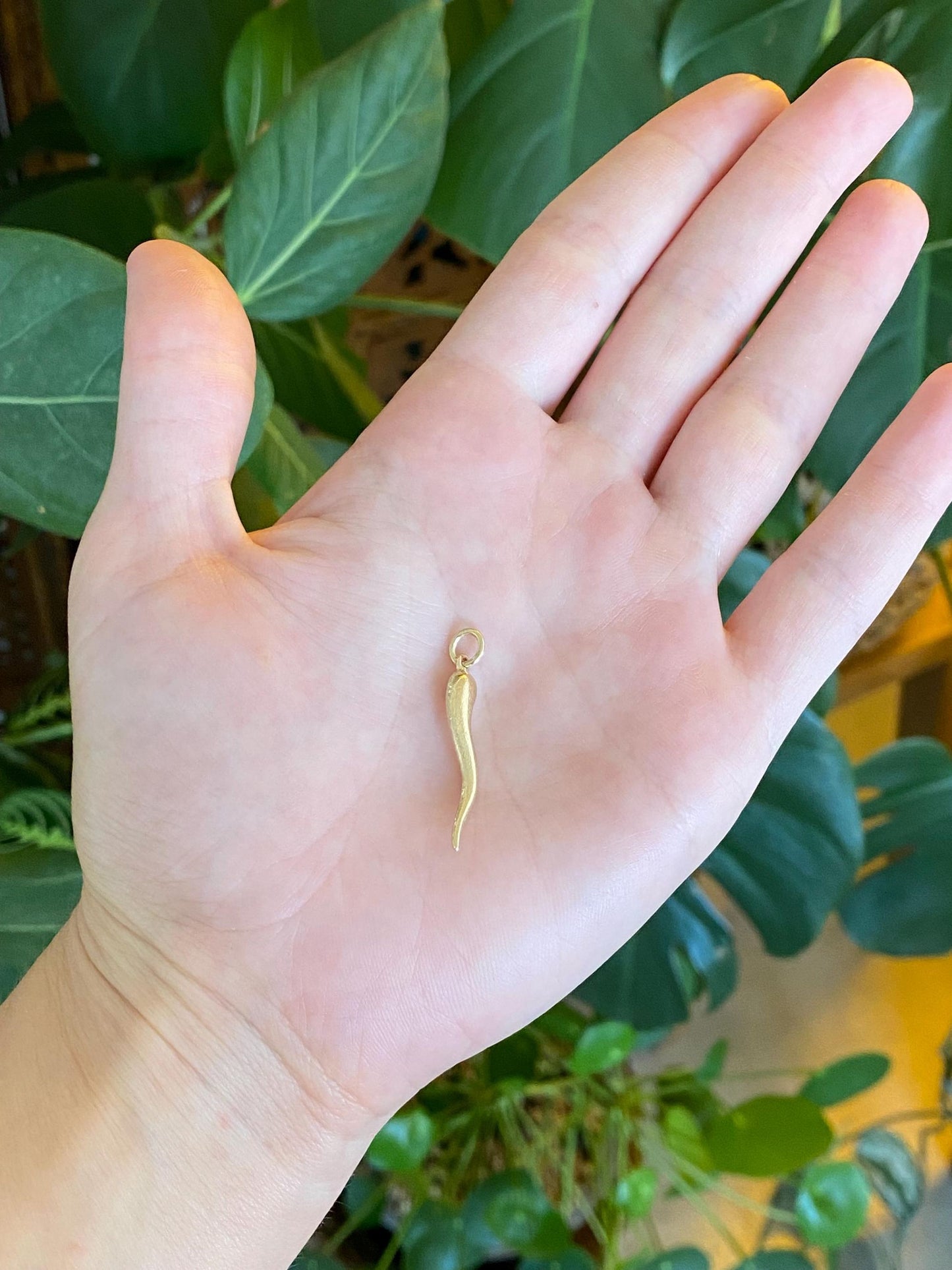 Vintage 14k Yellow Gold Textured Italian Horn Charm