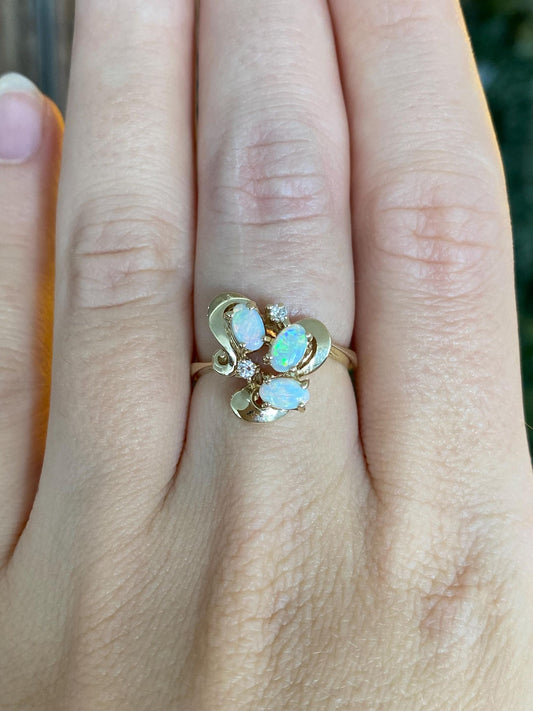 Vintage Solid 10k Yellow Gold Diamond Opals Ring - Size 6.25