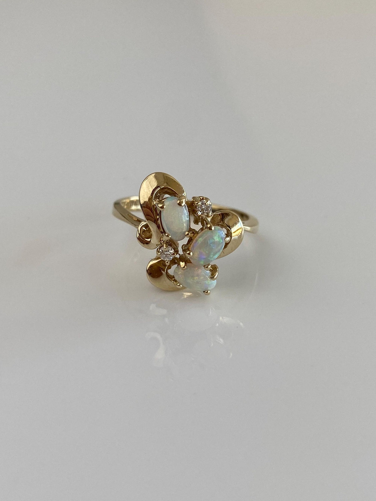 Vintage Solid 10k Yellow Gold Diamond Opals Ring - Size 6.25
