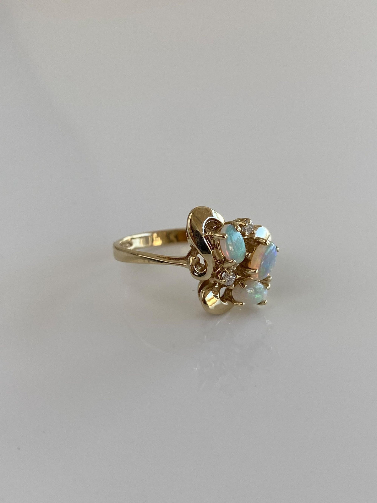Vintage Solid 10k Yellow Gold Diamond Opals Ring - Size 6.25