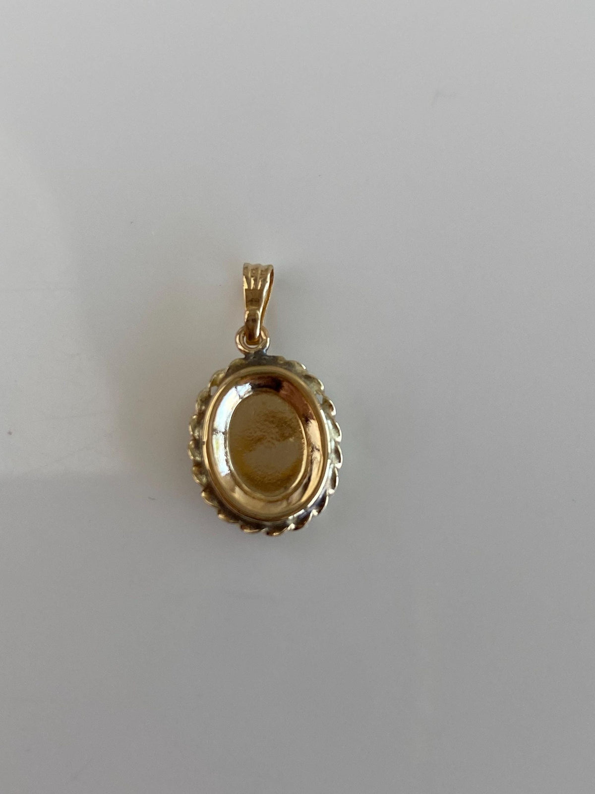 Vintage Solid 14k Yellow Gold Black Onyx Charm