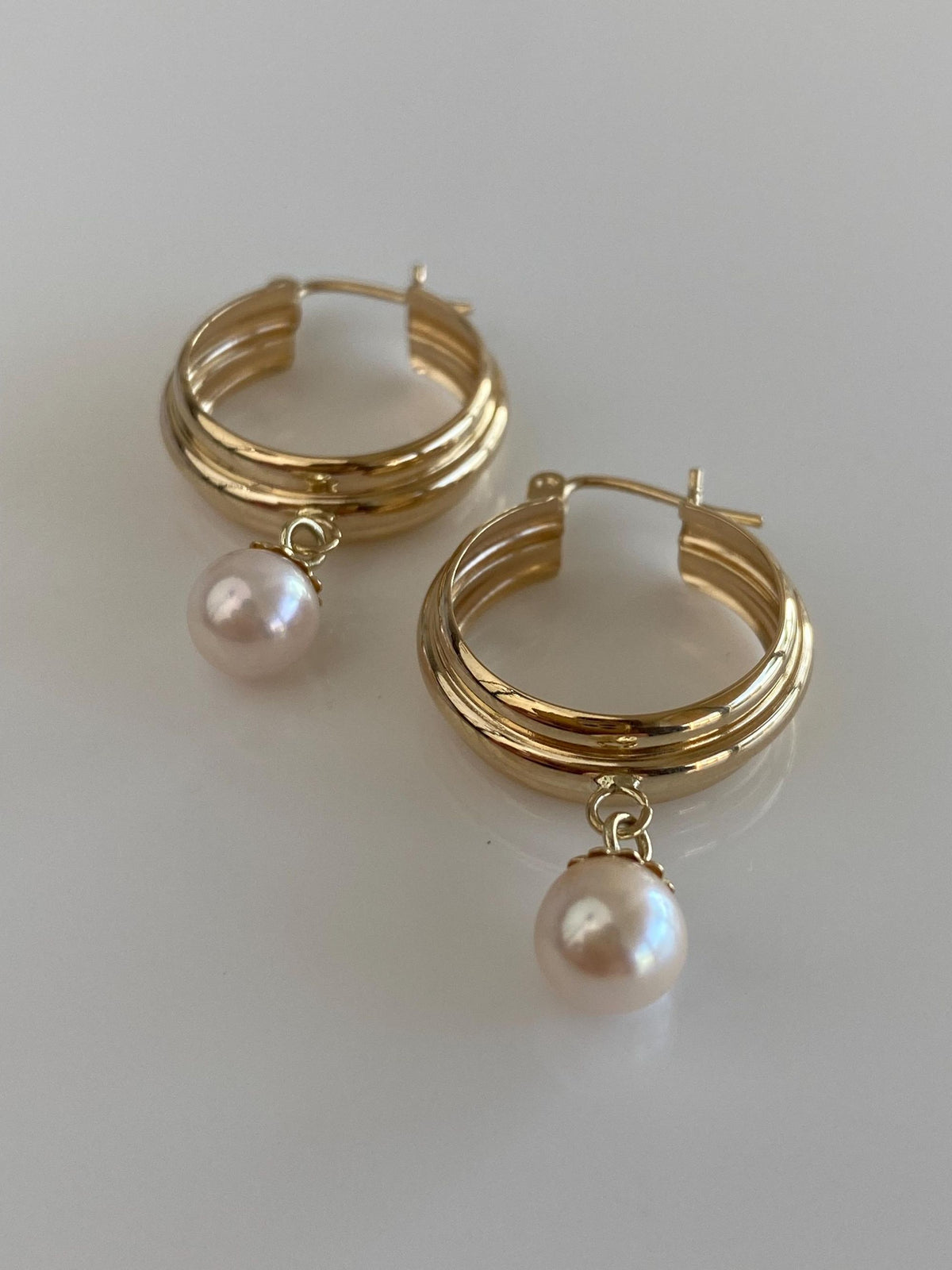 Vintage Solid 14k Yellow Gold Pearl Dangle Lined Hoop Earrings