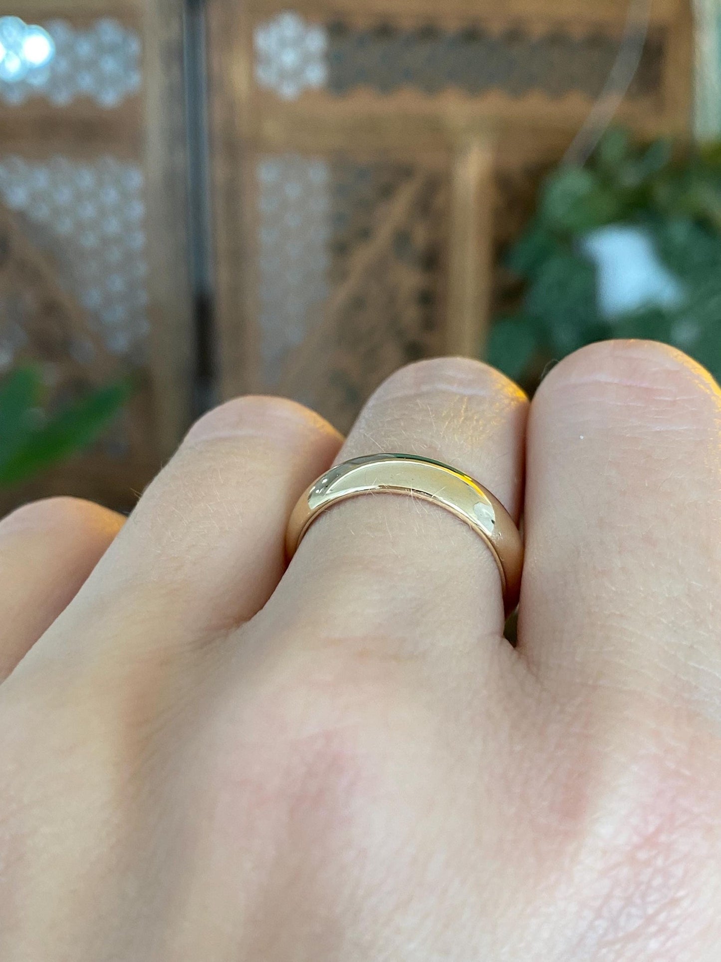 Vintage Solid 14k Yellow Gold Ring Band - Size 7