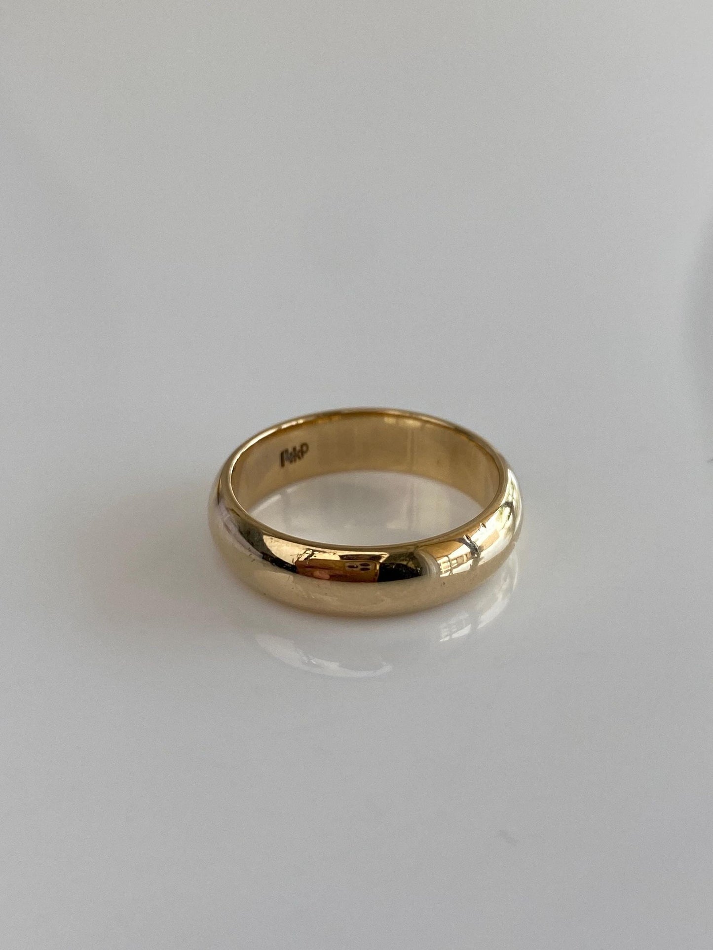 Vintage Solid 14k Yellow Gold Ring Band - Size 7