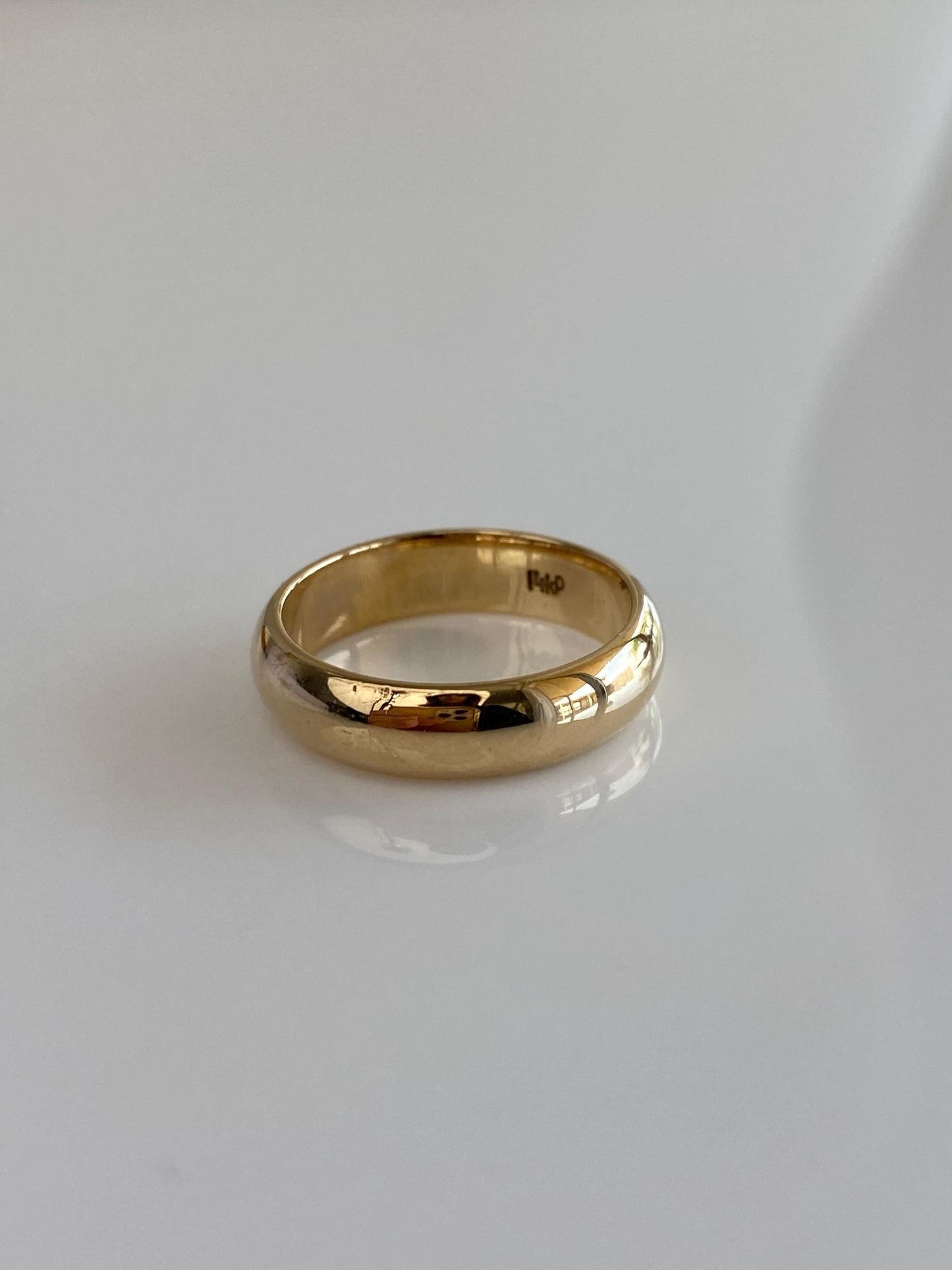 Vintage Solid 14k Yellow Gold Ring Band - Size 7