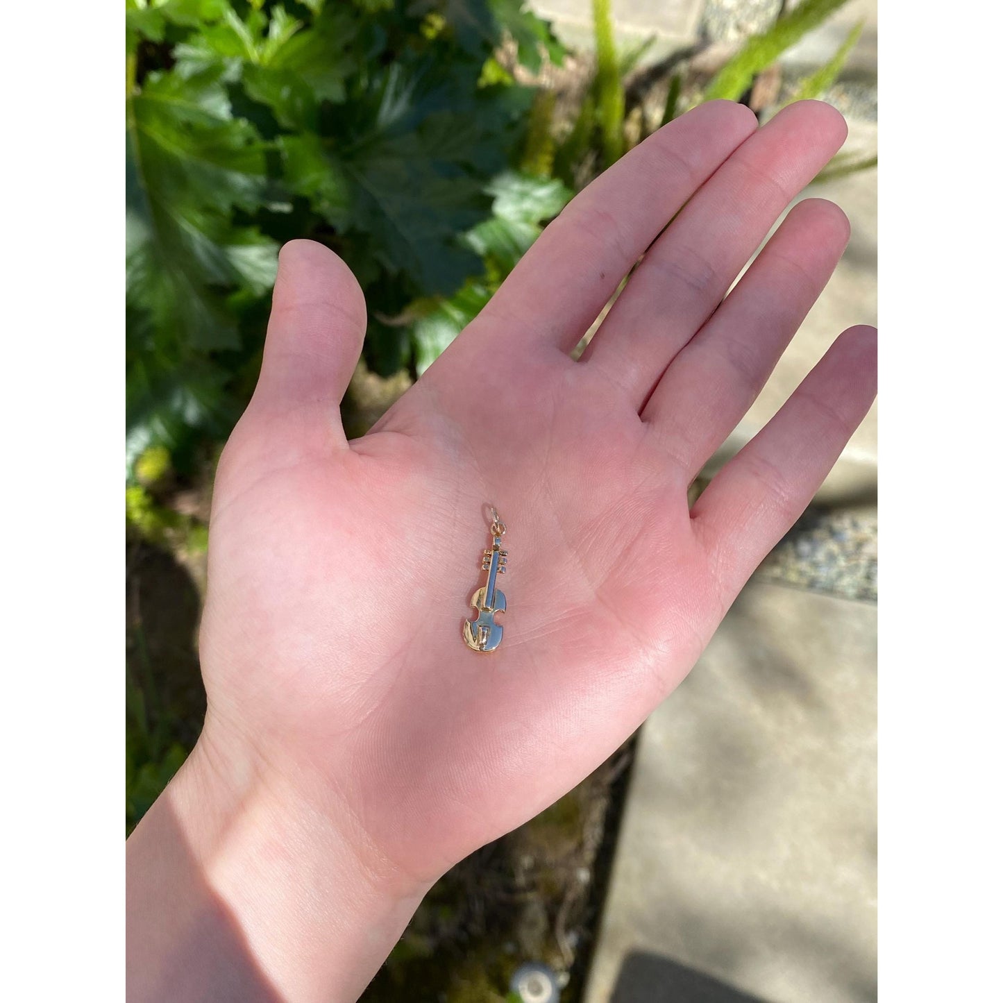 Vintage 14k Yellow Gold Guitar Charm