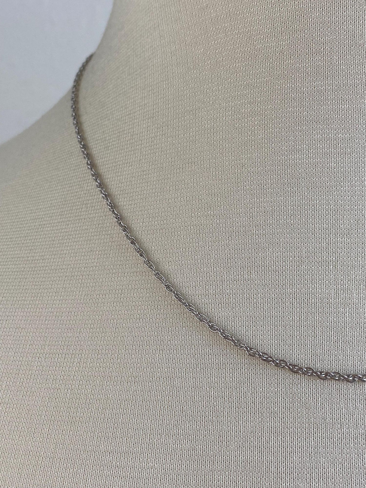 Vintage Solid 14k White Gold Chain Necklace - 18 inches