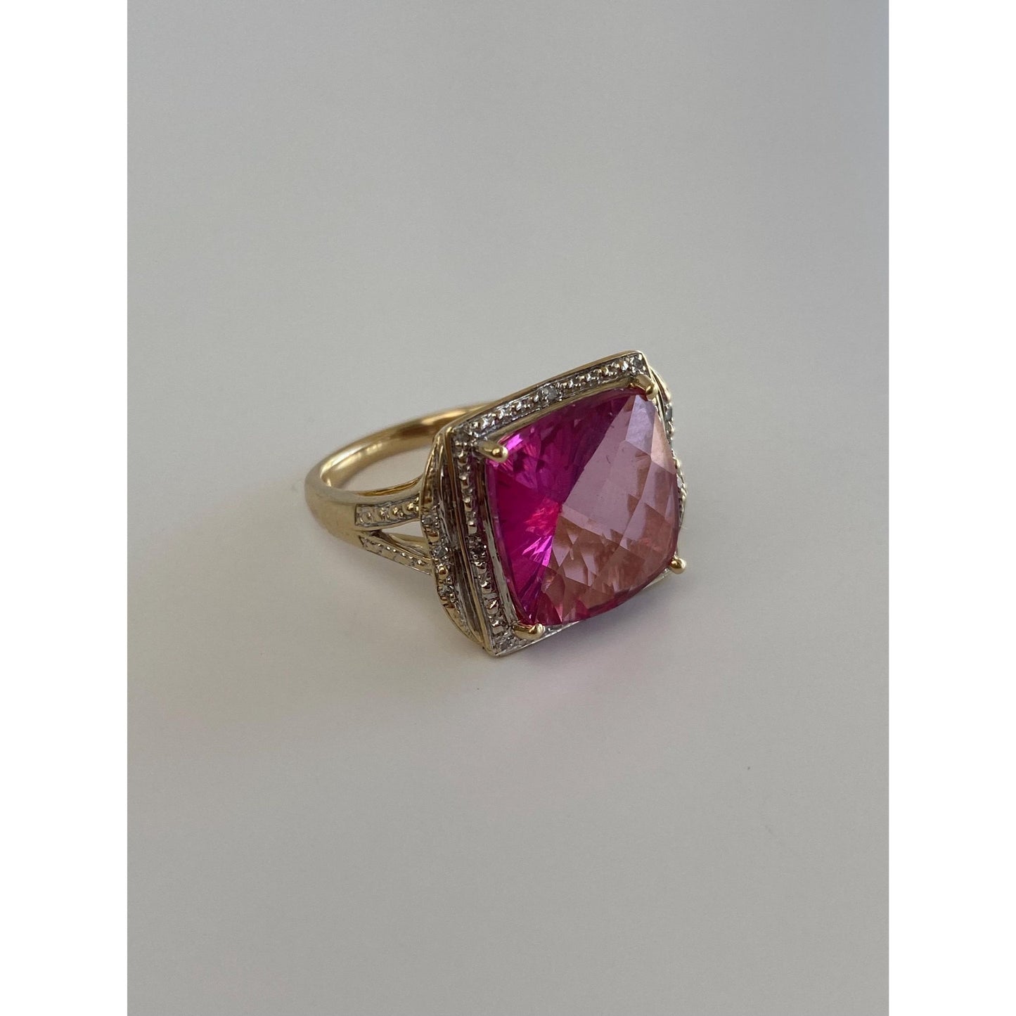 Solid 14k Yellow Gold Diamond Halo Pink Spinel Ring - Size 7