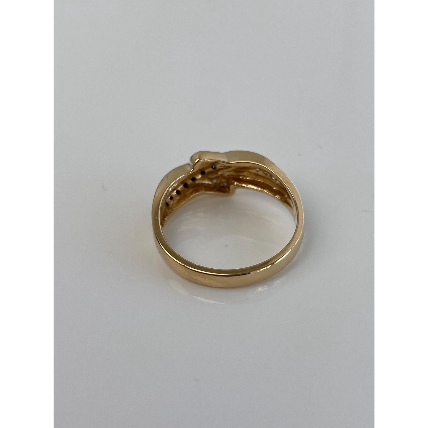 Vintage Solid 14k White & Yellow Gold Black Clear Diamond Twist Ring - Size 9.5