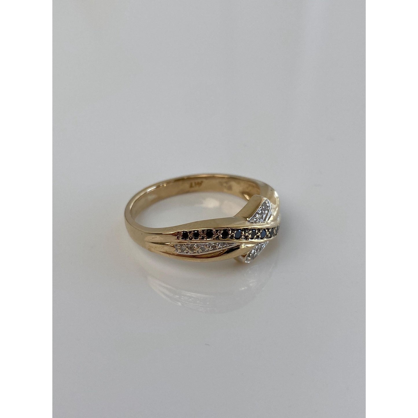 Vintage Solid 14k White & Yellow Gold Black Clear Diamond Twist Ring - Size 9.5