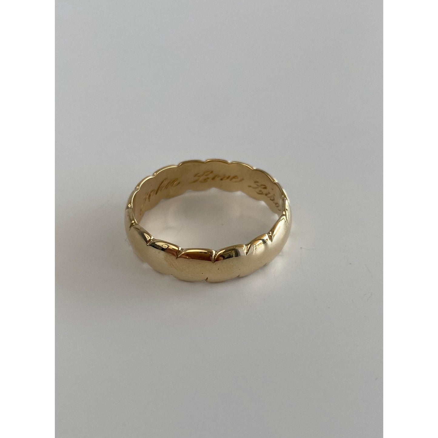 Vintage Solid 14k Yellow Gold Scalloped Twist Ring Band - Size 9.75