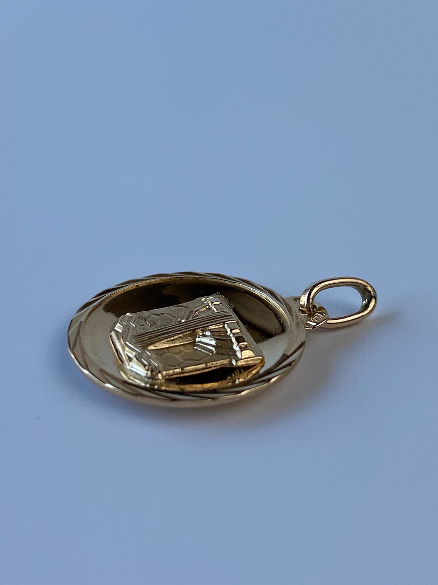 Vintage Solid 14k Yellow Gold Large Aquarius Zodiac Charm