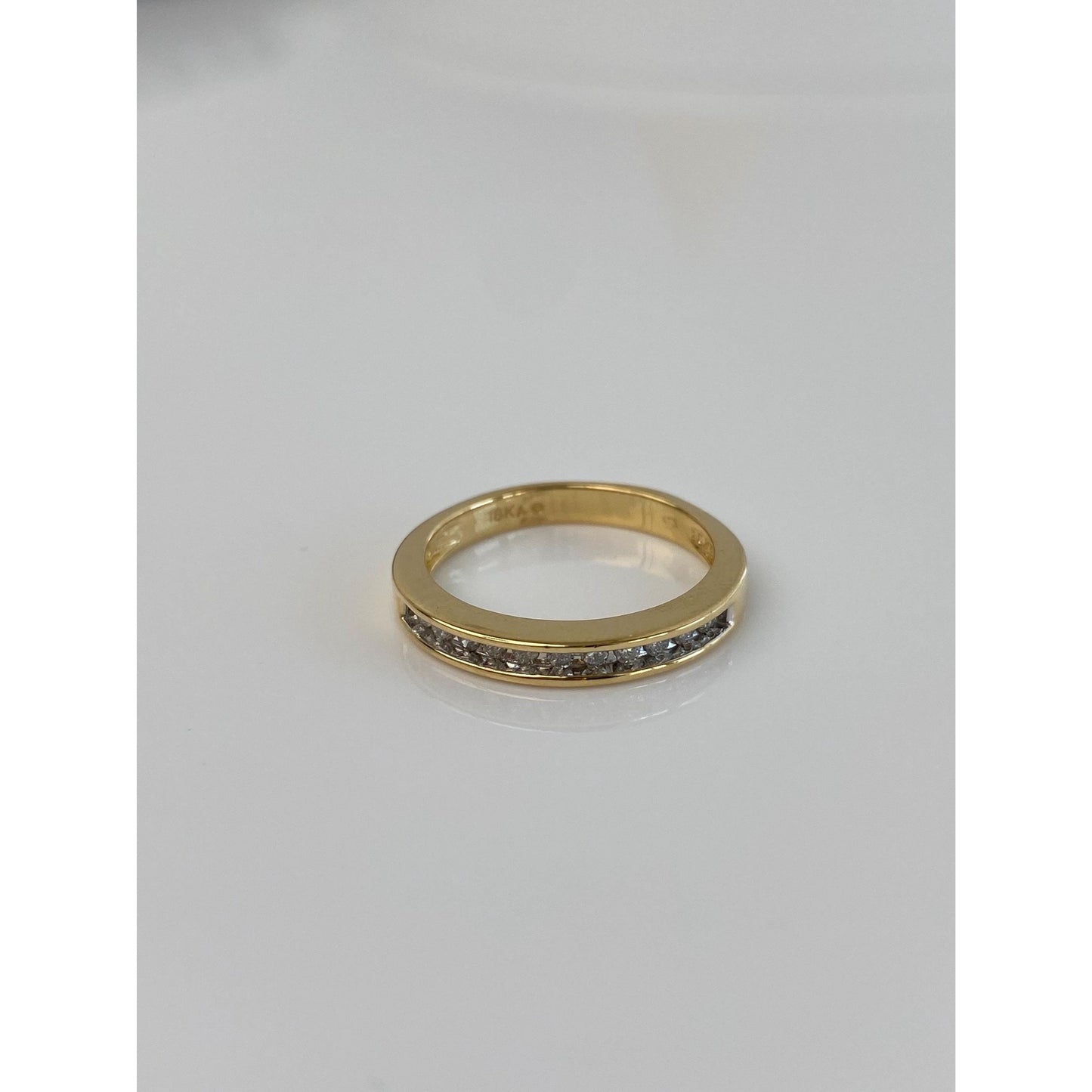 Vintage Solid 18k Yellow Gold Diamond Ring Band - Size 6.75