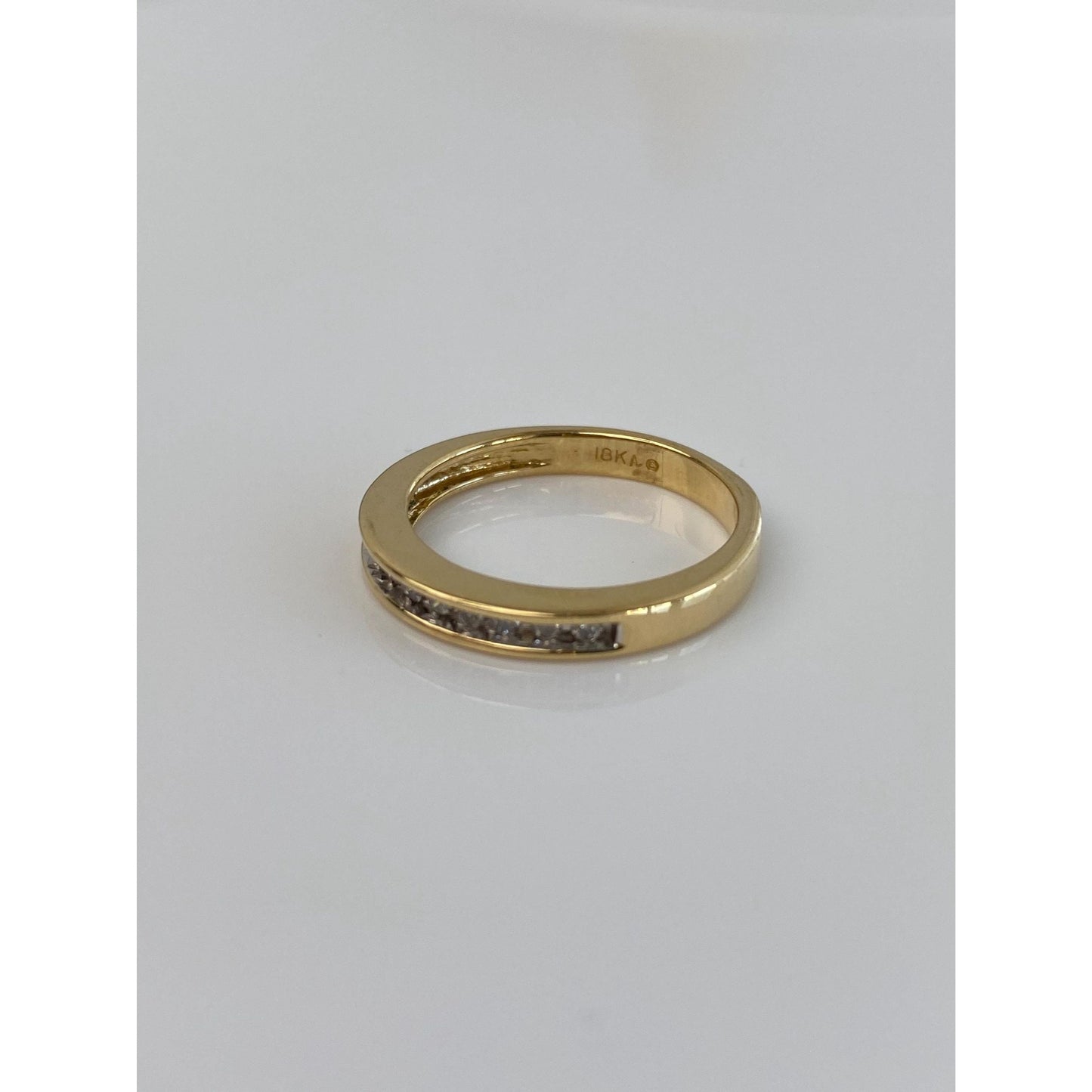 Vintage Solid 18k Yellow Gold Diamond Ring Band - Size 6.75