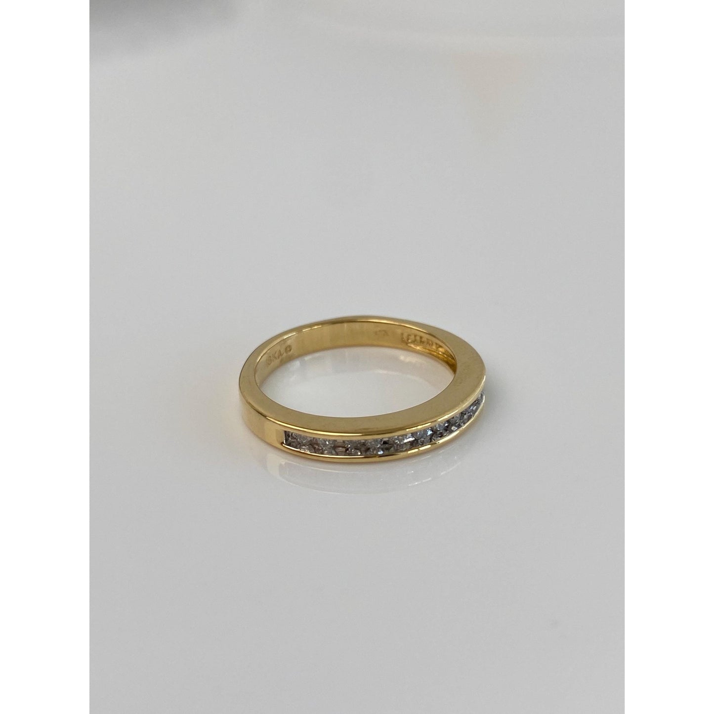 Vintage Solid 18k Yellow Gold Diamond Ring Band - Size 6.75