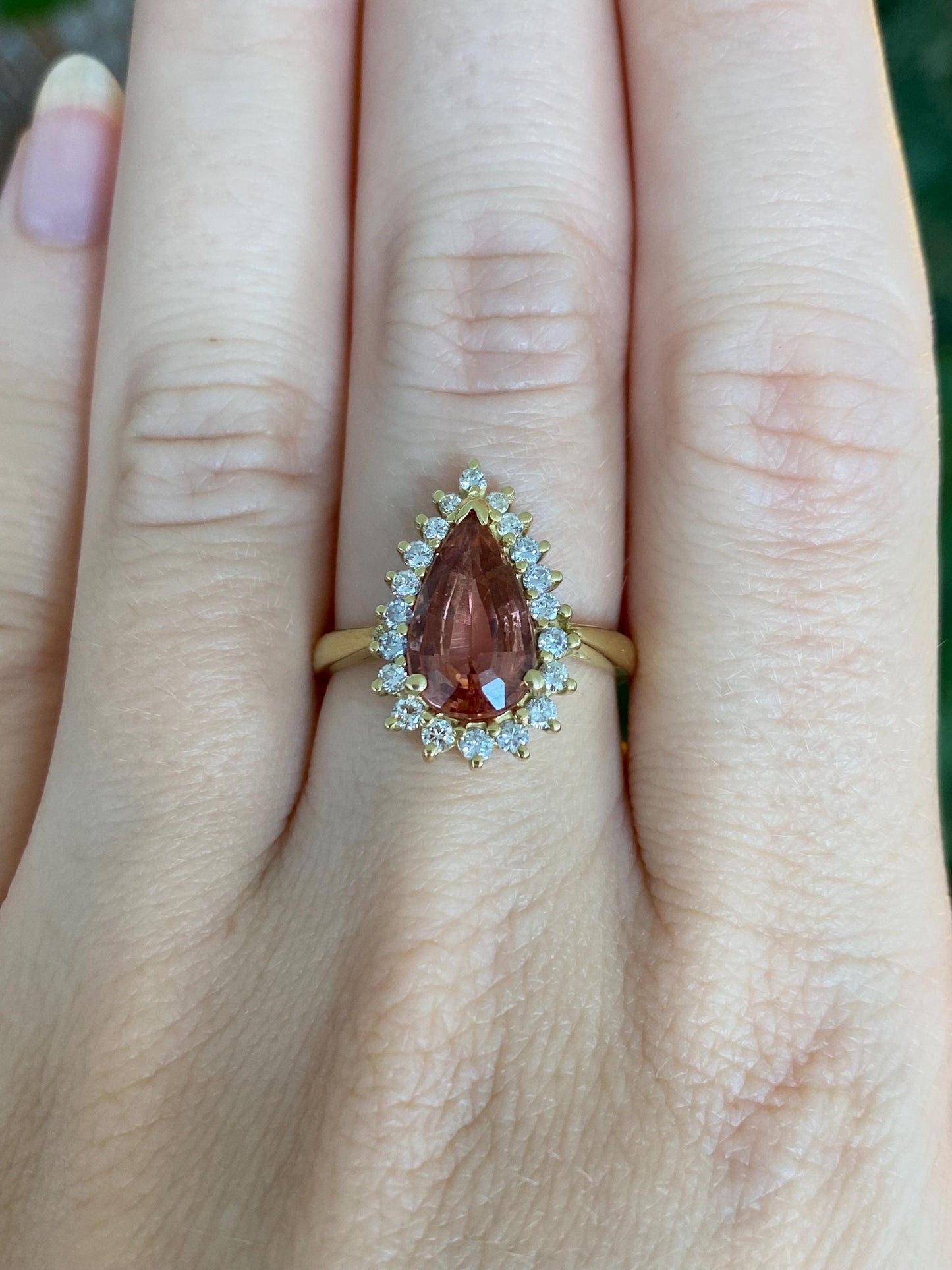 Vintage Solid 18k Yellow Gold Peach Topaz Diamond Halo Teardrop Ring - Size 7