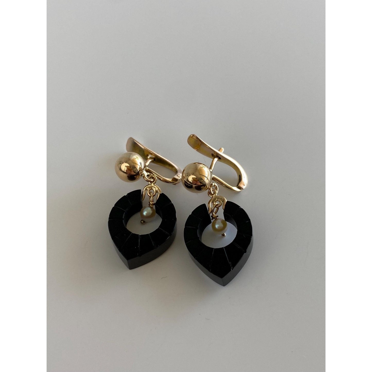 Vintage 10k Yellow Gold Black Resin Pearl Dangle Stud Earrings