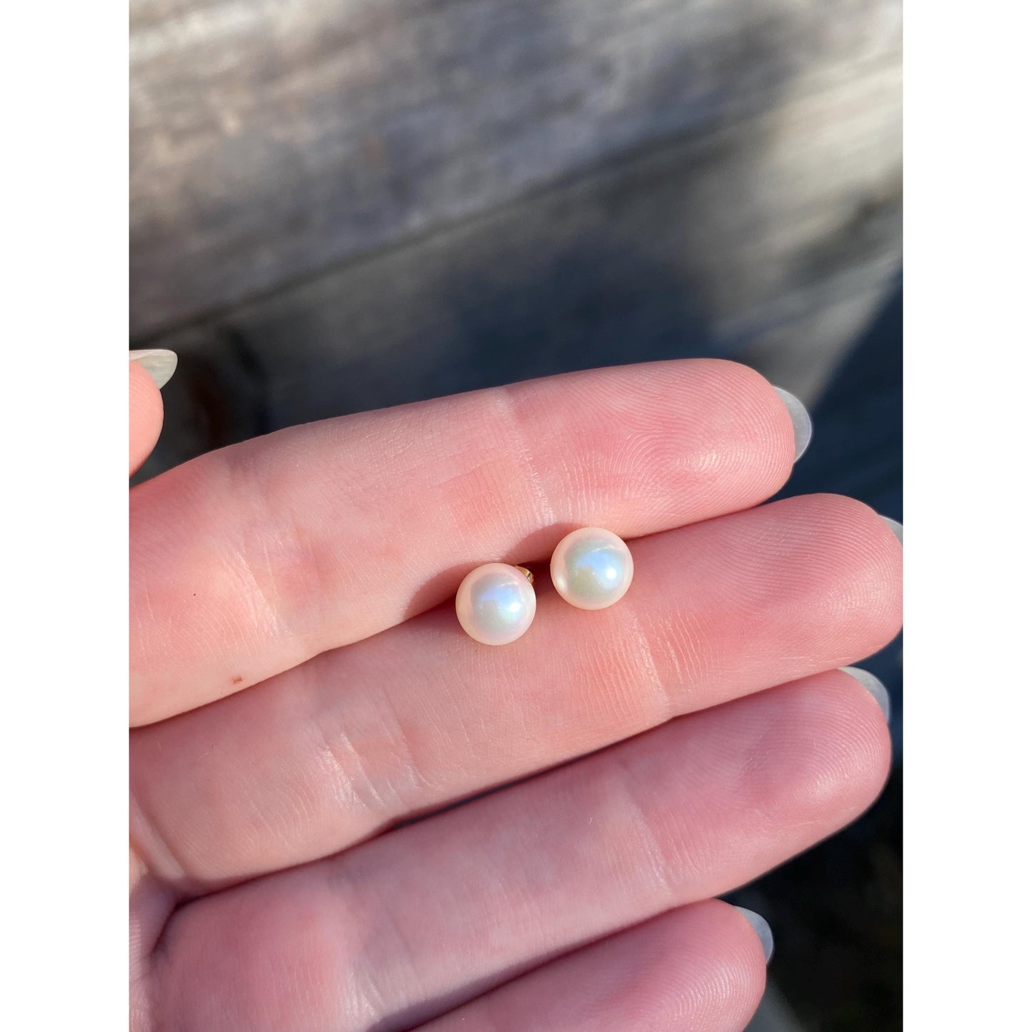 Vintage Solid 14k Yellow Gold Pearl Stud Earrings