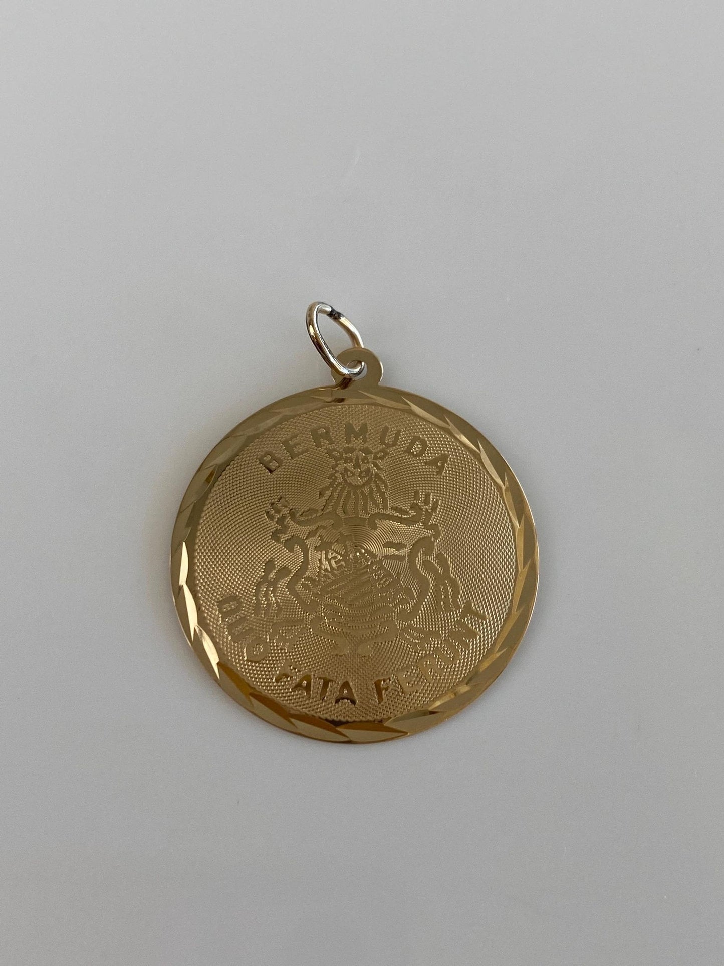 Vintage Solid 14k Yellow Gold Diamond Cut Bermuda Charm