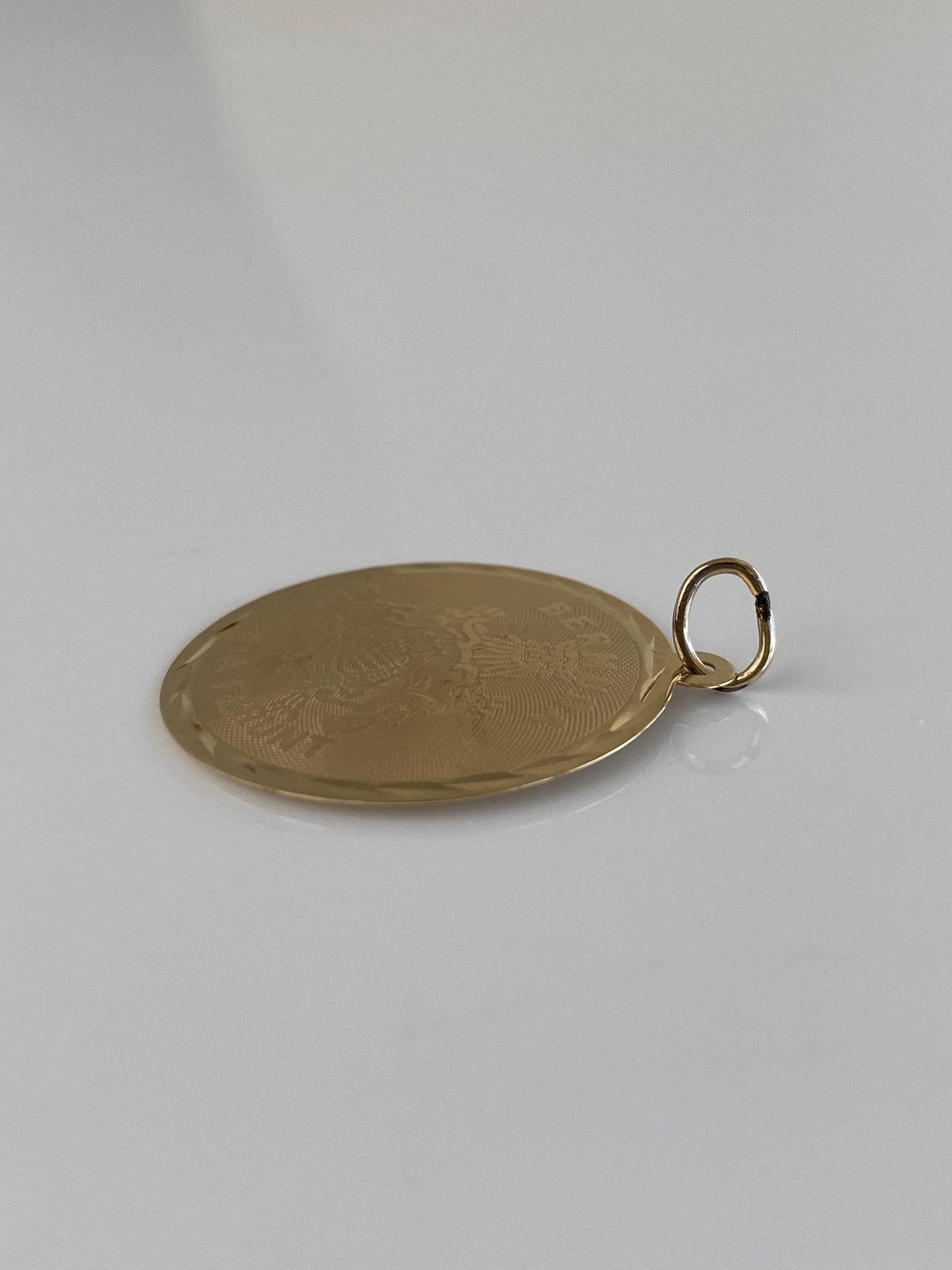 Vintage Solid 14k Yellow Gold Diamond Cut Bermuda Charm