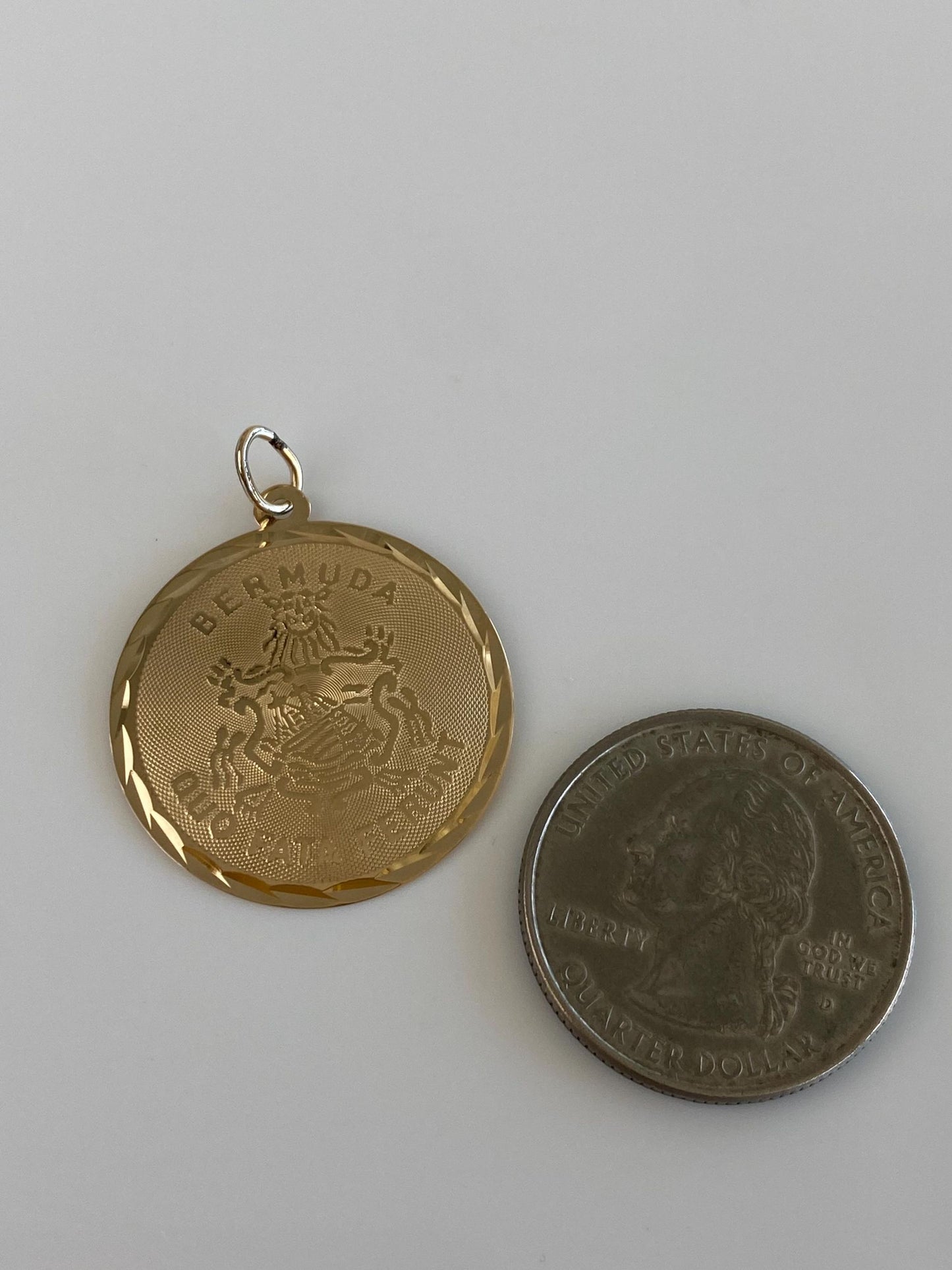 Vintage Solid 14k Yellow Gold Diamond Cut Bermuda Charm