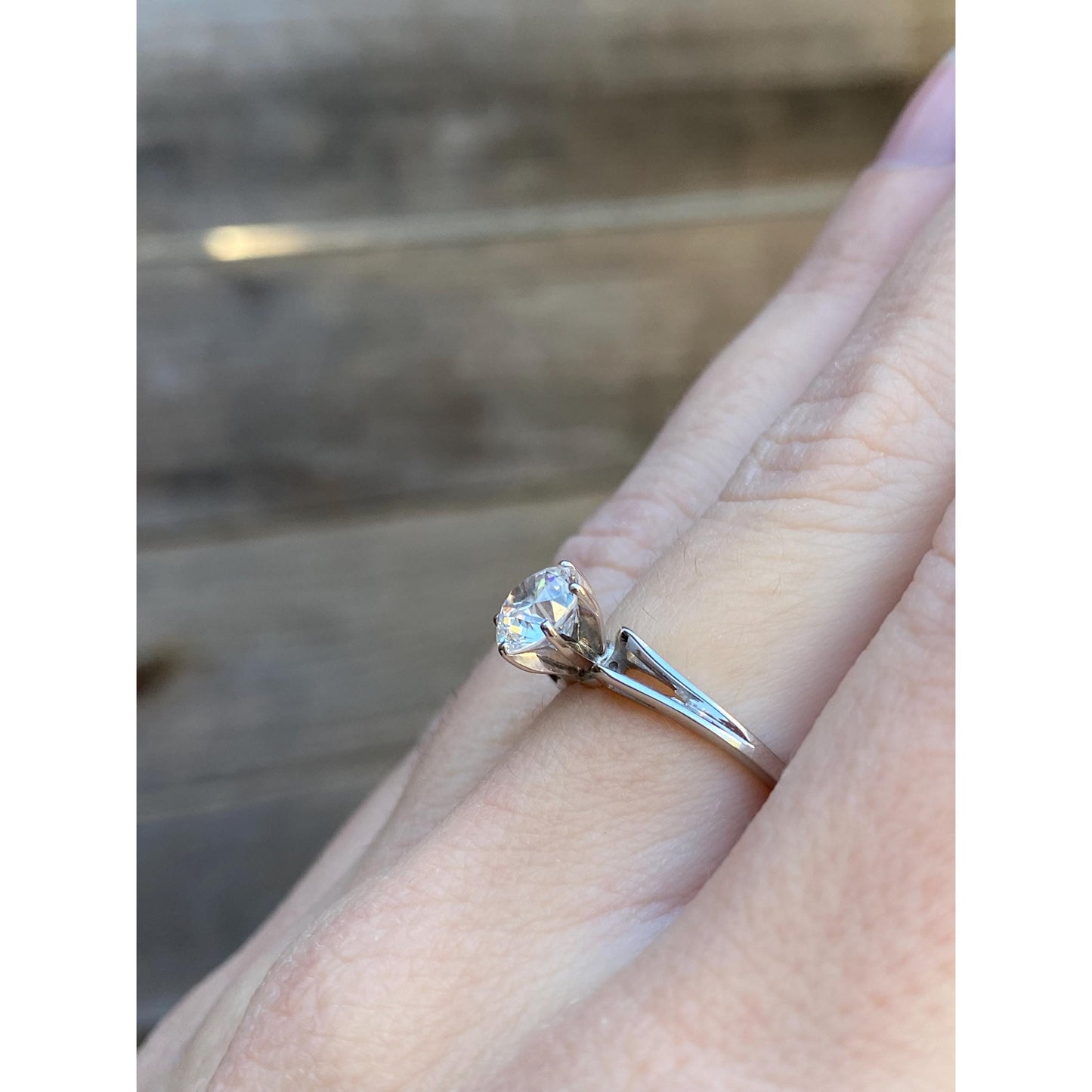 Solid 14k White Gold Cubic Zirconia Ring - Size 6