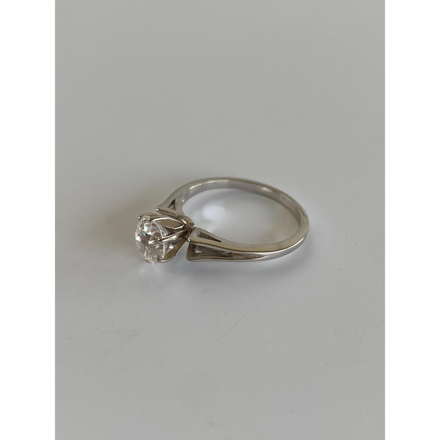 Solid 14k White Gold Cubic Zirconia Ring - Size 6