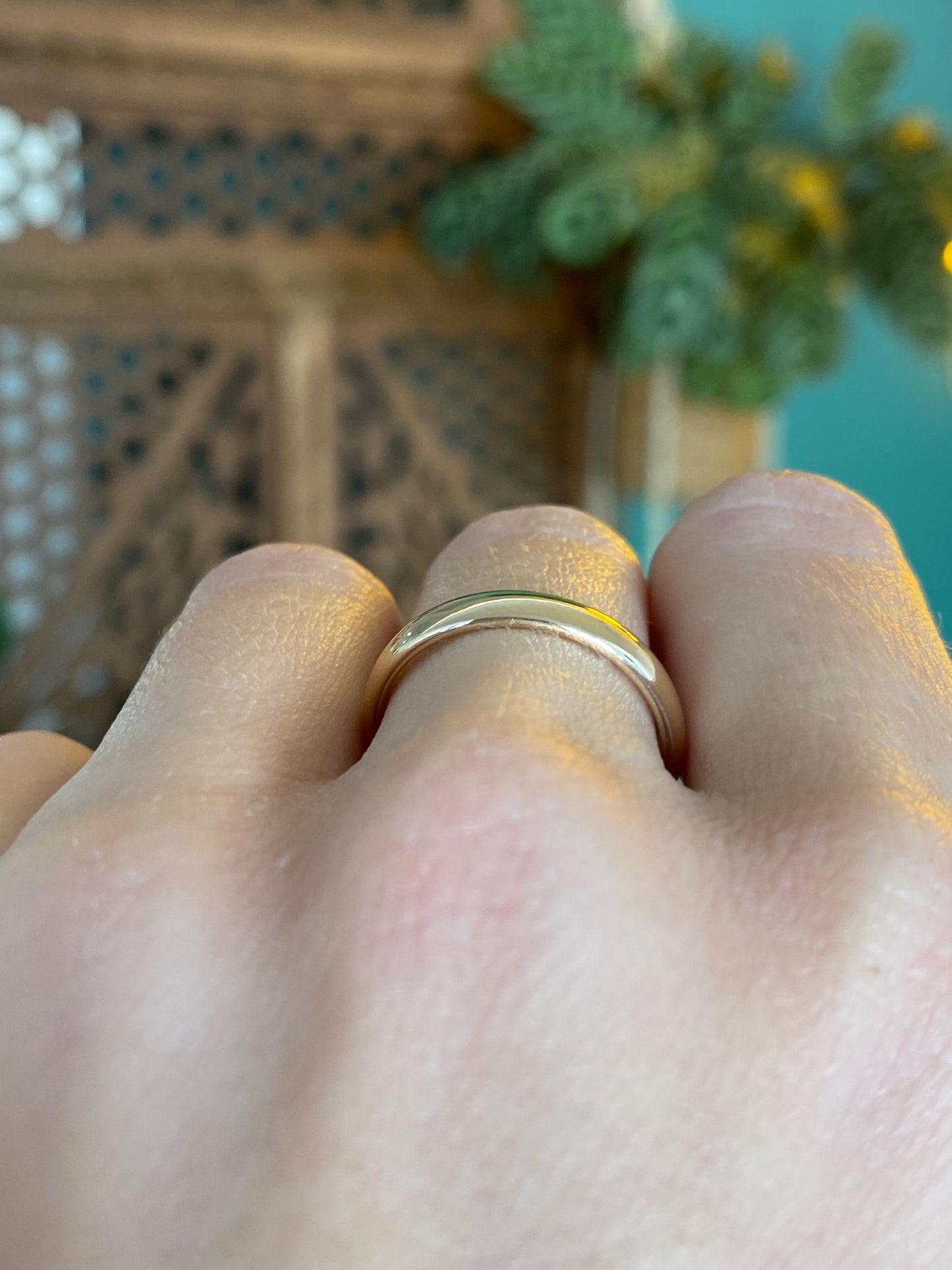 Vintage Solid 14k Yellow Gold Ring Band - Size 7.5