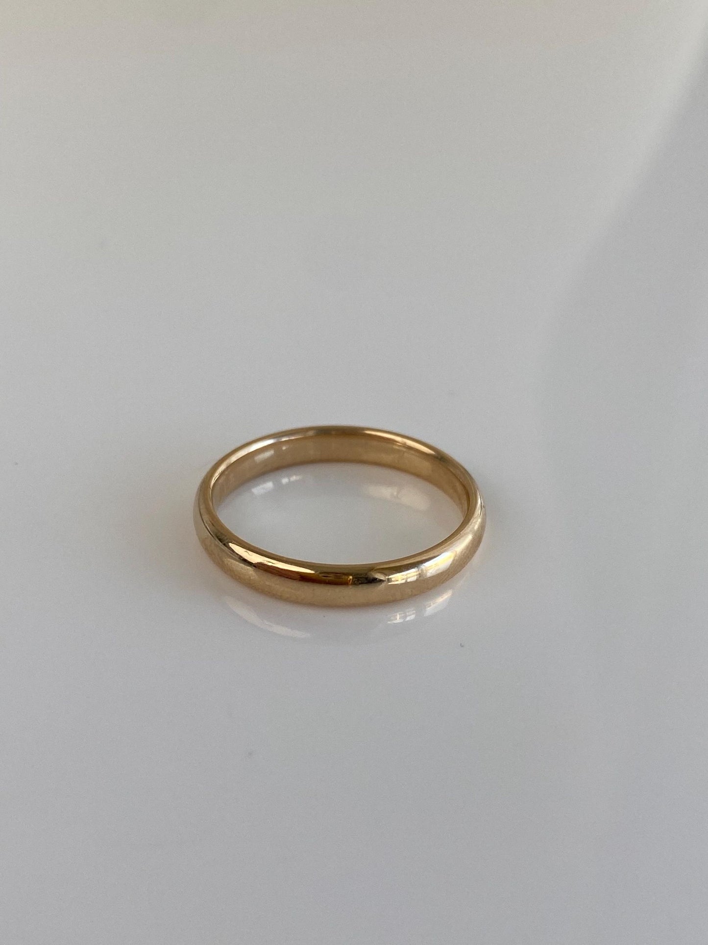 Vintage Solid 14k Yellow Gold Ring Band - Size 7.5