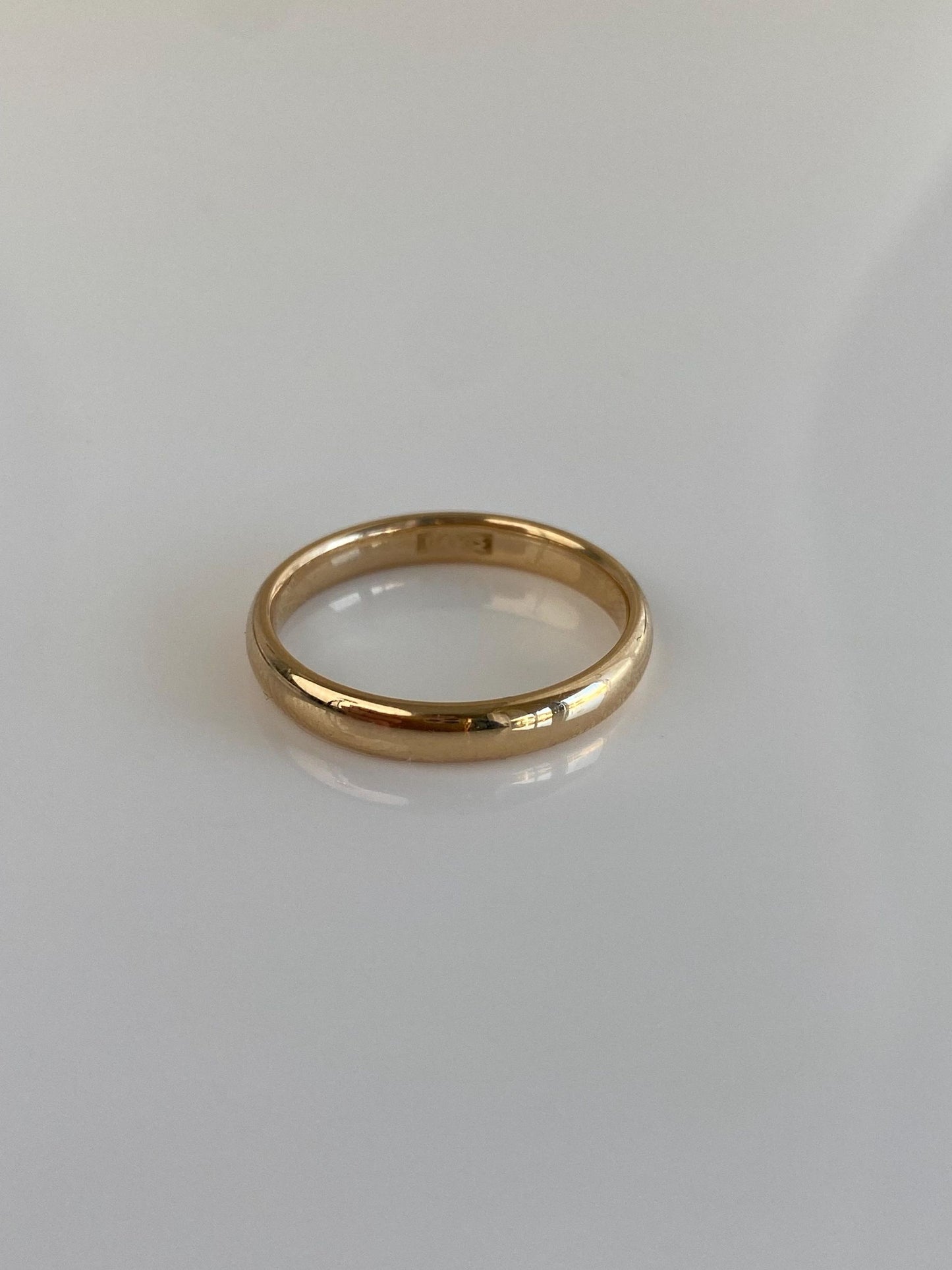 Vintage Solid 14k Yellow Gold Ring Band - Size 7.5