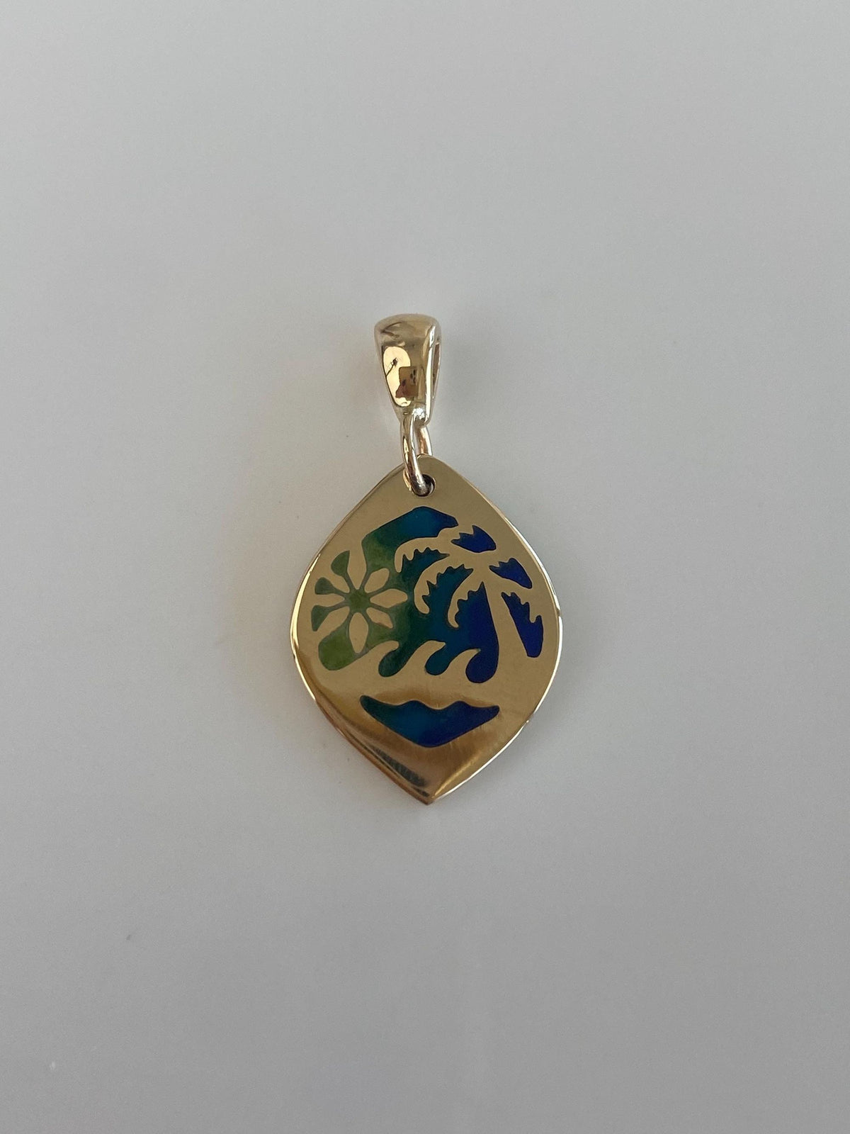 Vintage Solid 14k Yellow Gold Enamel Island Charm