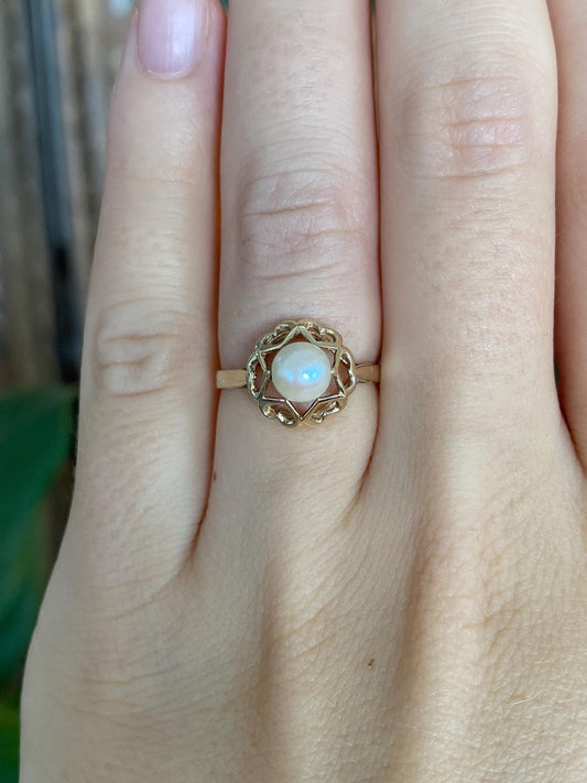 Vintage Solid 14k Yellow Gold Pearl Hearts Open Work Ring - Size 5.5