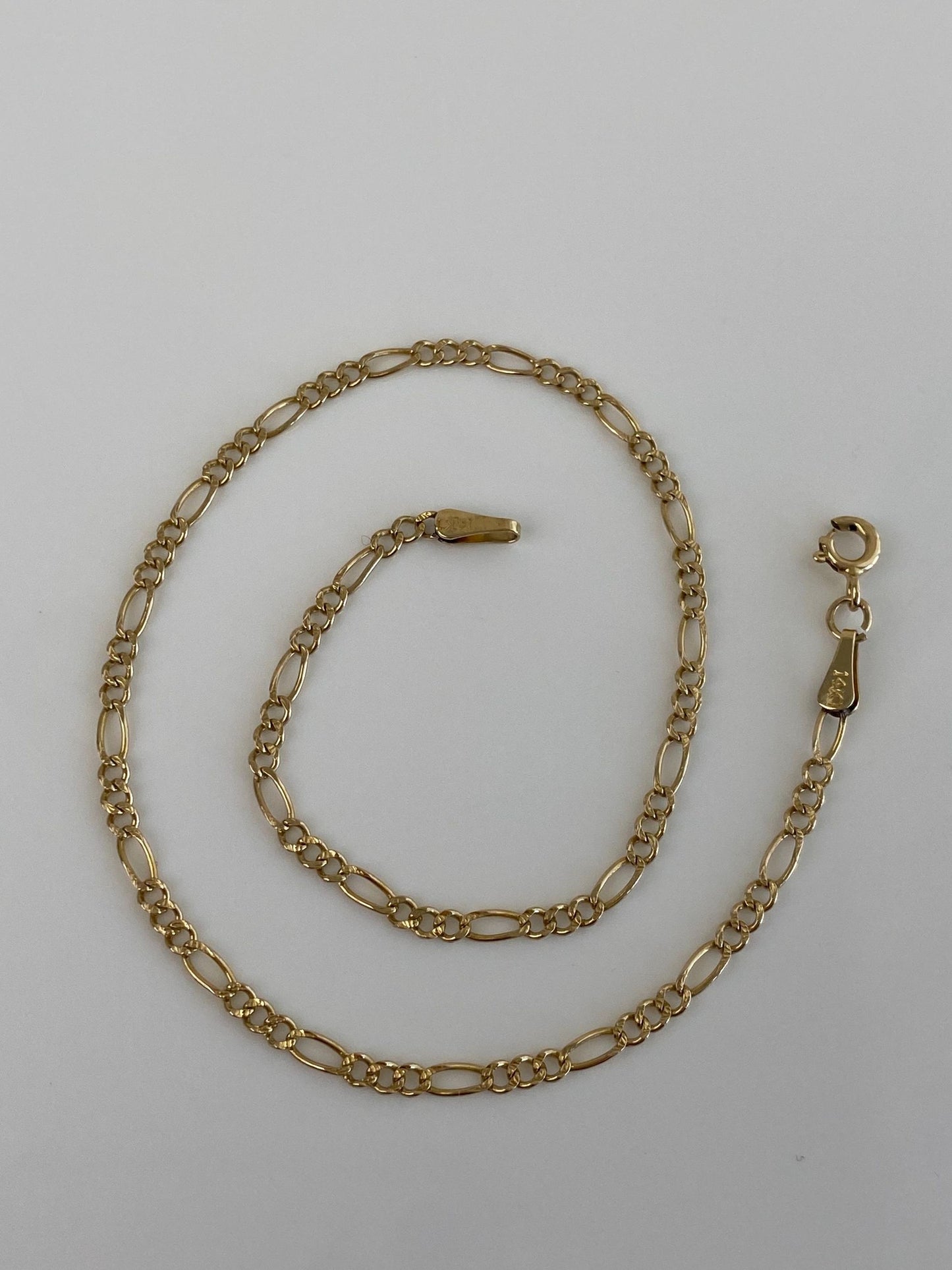 Vintage Solid 14k Yellow Gold Figaro Chain Anklet Bracelet - 10.75 inches