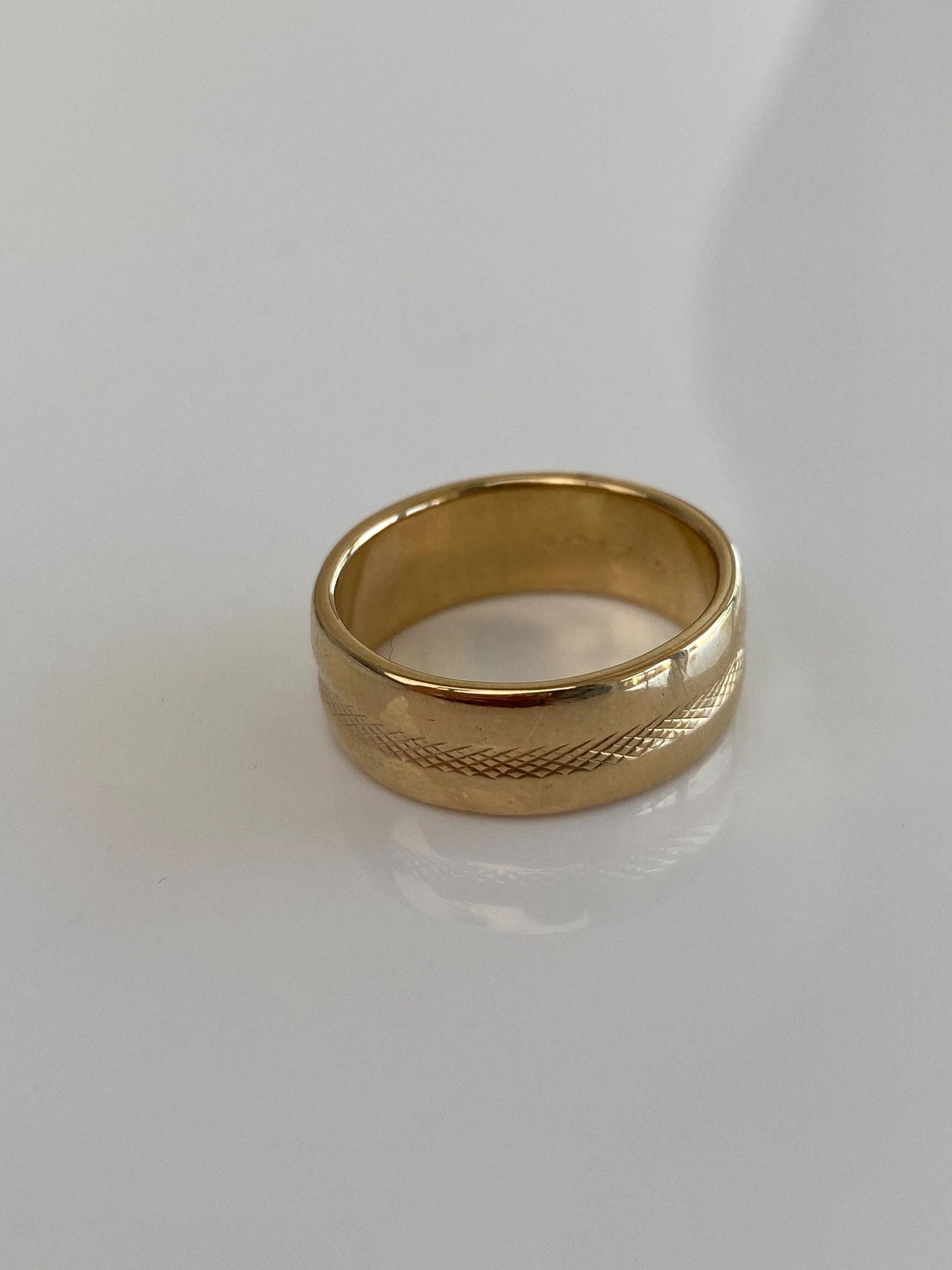 Vintage Solid 14k Yellow Gold Textured Line Ring Band - Size 9.25