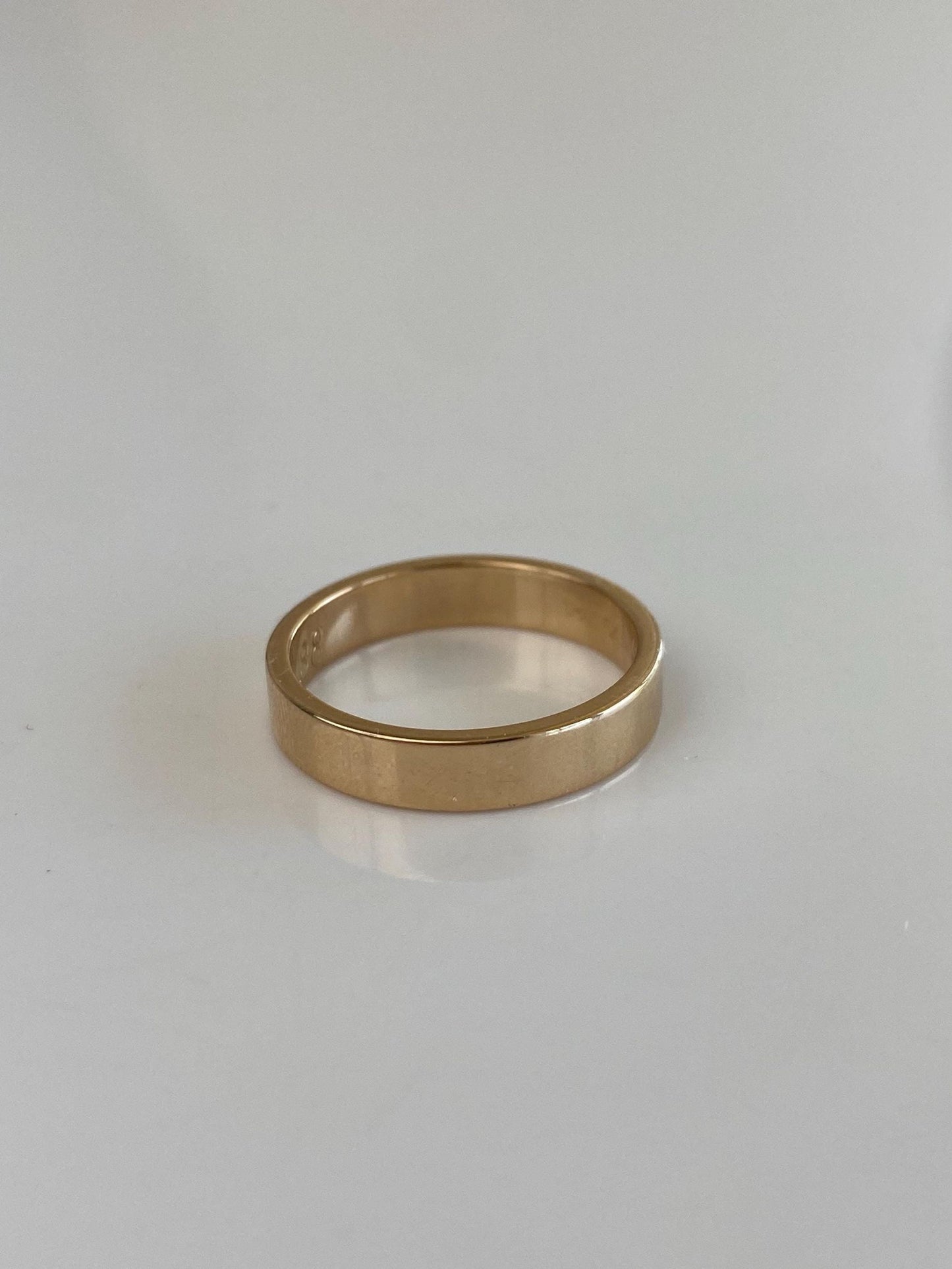 Vintage Solid 14k Yellow Gold Straight Edge Ring Band - Size 6.75