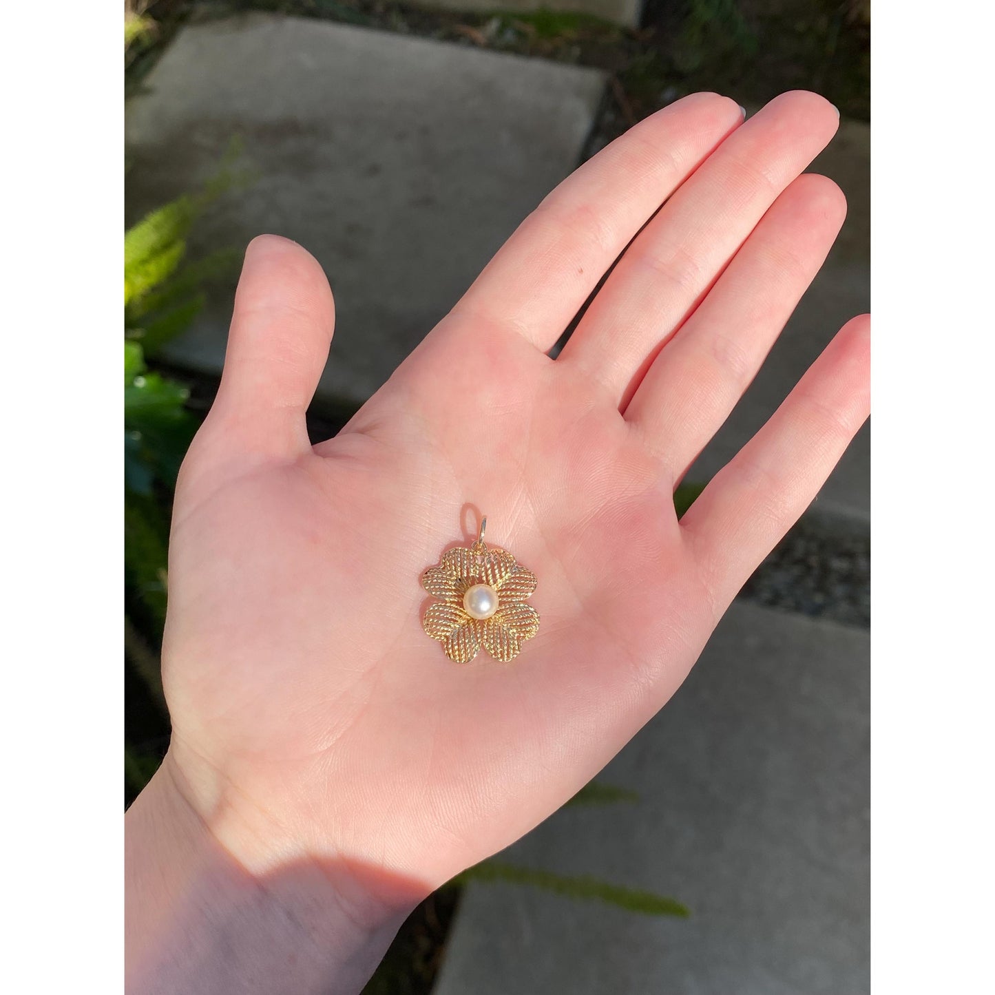 Vintage Solid 14k Yellow Gold Pearl Four Leaf Clover Charm