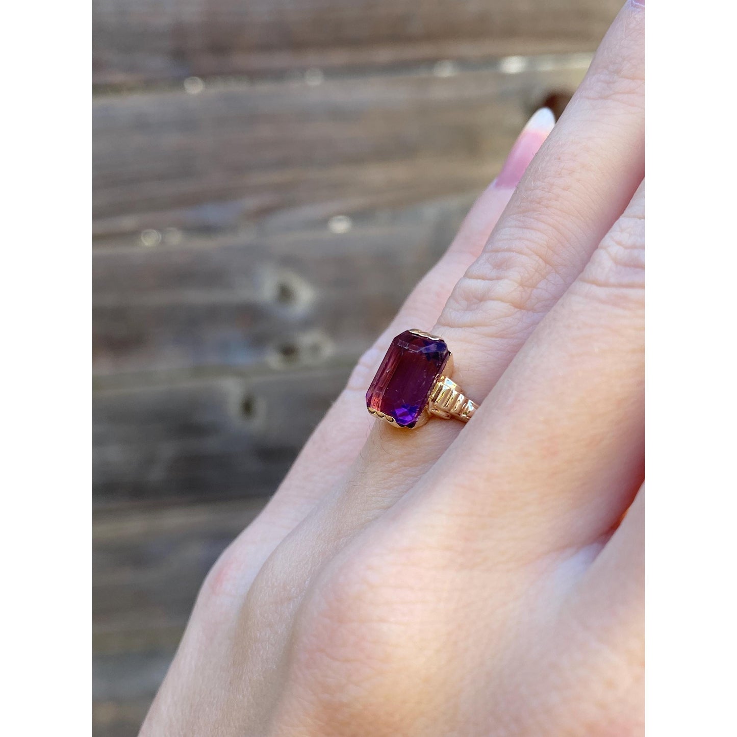 Solid 10k Yellow Gold Purple Cubic Zirconia Ring - Size 4.75